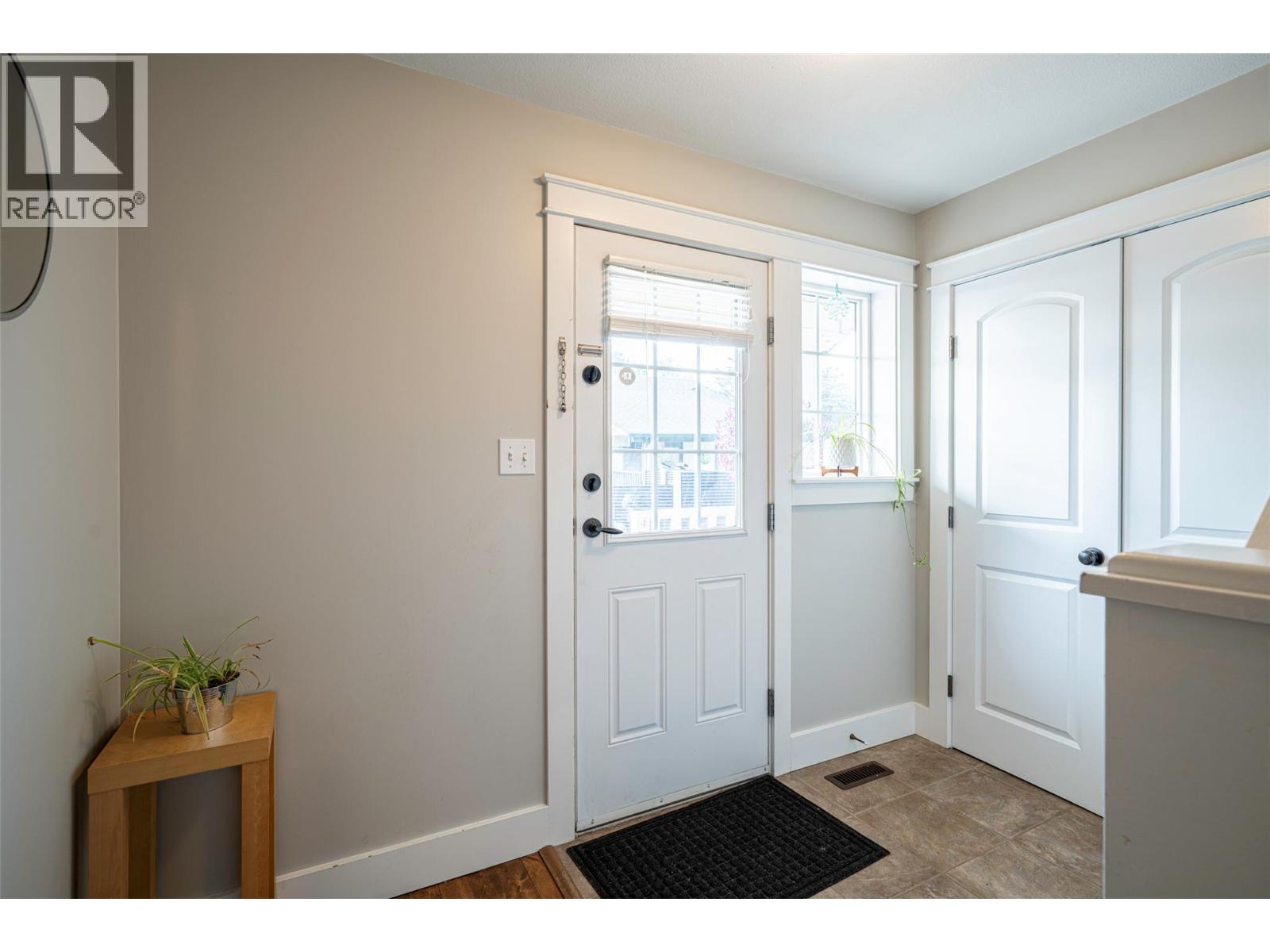 4909 27 Avenue Unit# 7, Vernon, British Columbia  V1T 9V4 - Photo 4 - 10377943