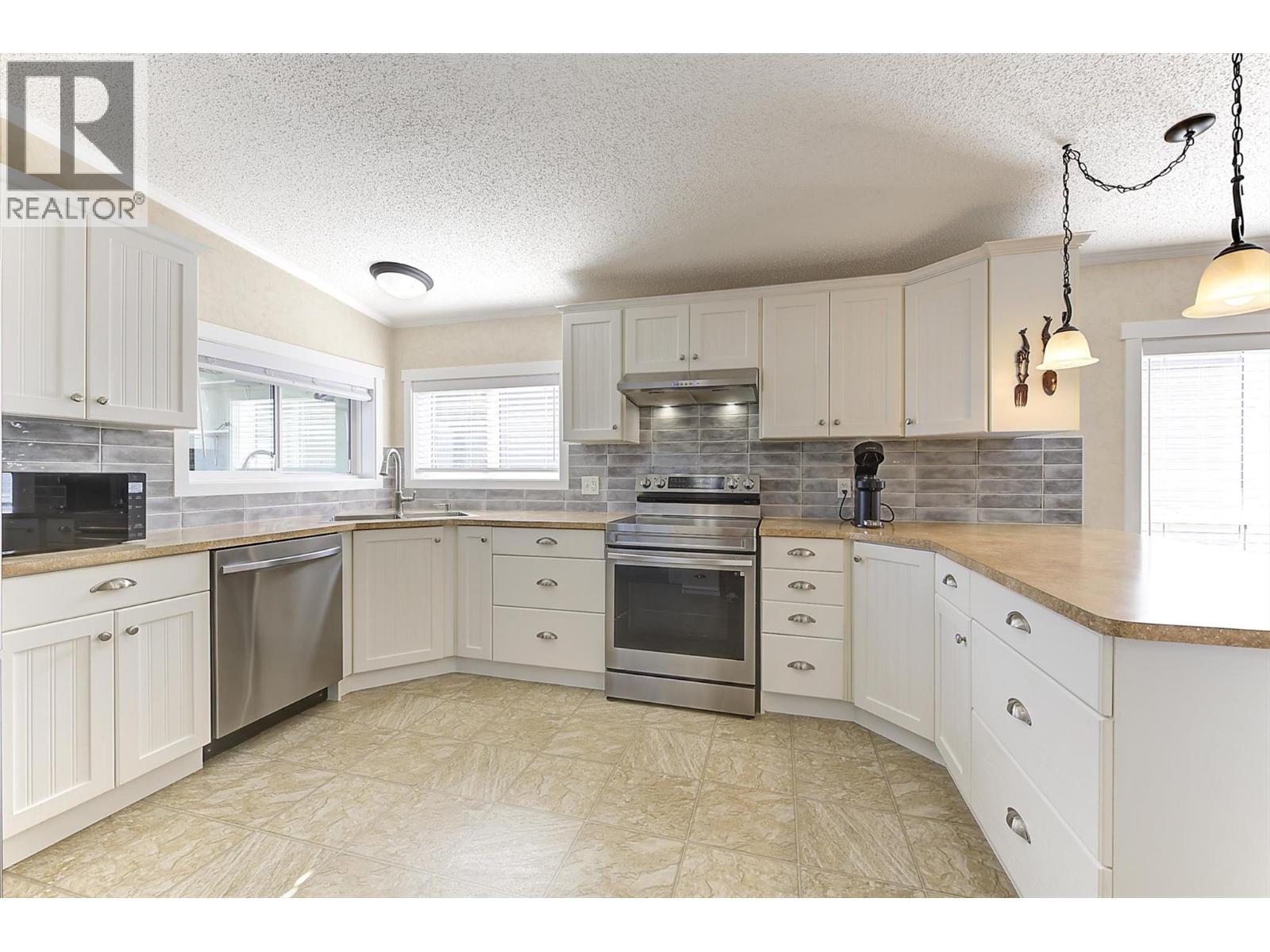2440 Old Okanagan Highway Unit# 1304, West Kelowna, British Columbia  V4T 3A2 - Photo 3 - 10400497