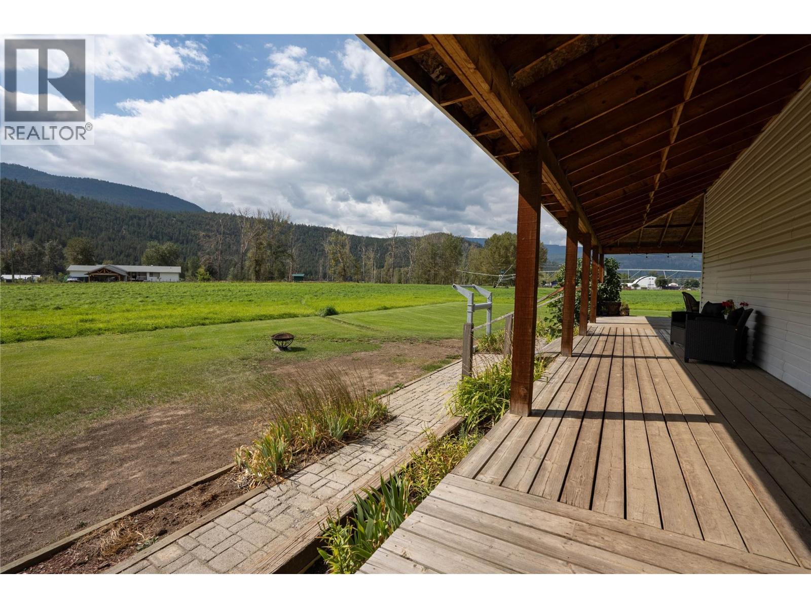 2328 Willgoose Road, Merritt, British Columbia  V1K 1N7 - Photo 39 - 10400035