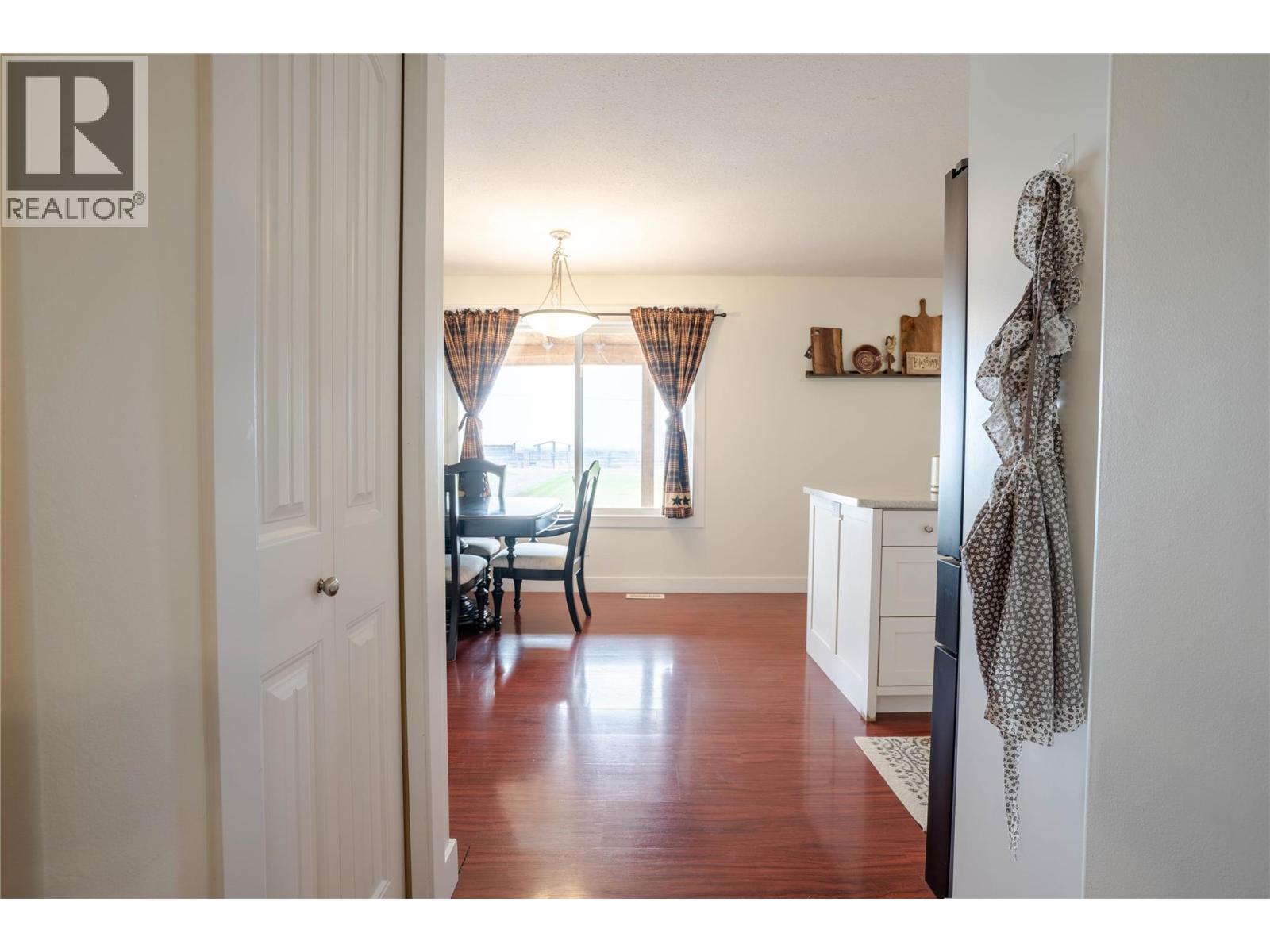 2328 Willgoose Road, Merritt, British Columbia  V1K 1N7 - Photo 8 - 10400035