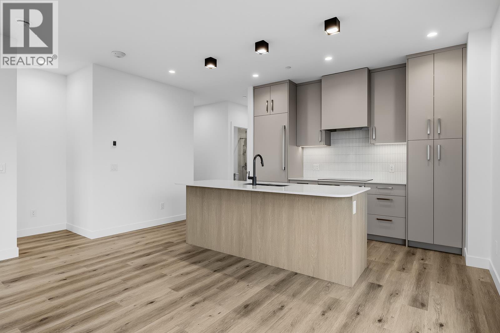 3300 Lakeshore Drive Unit# 1101, Kelowna, British Columbia  V1W 0J9 - Photo 13 - 10400509