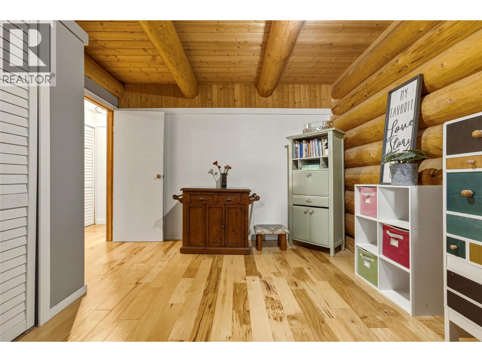 1934 Paly Road, Kelowna, British Columbia  V1V 2B9 - Photo 17 - 10400403