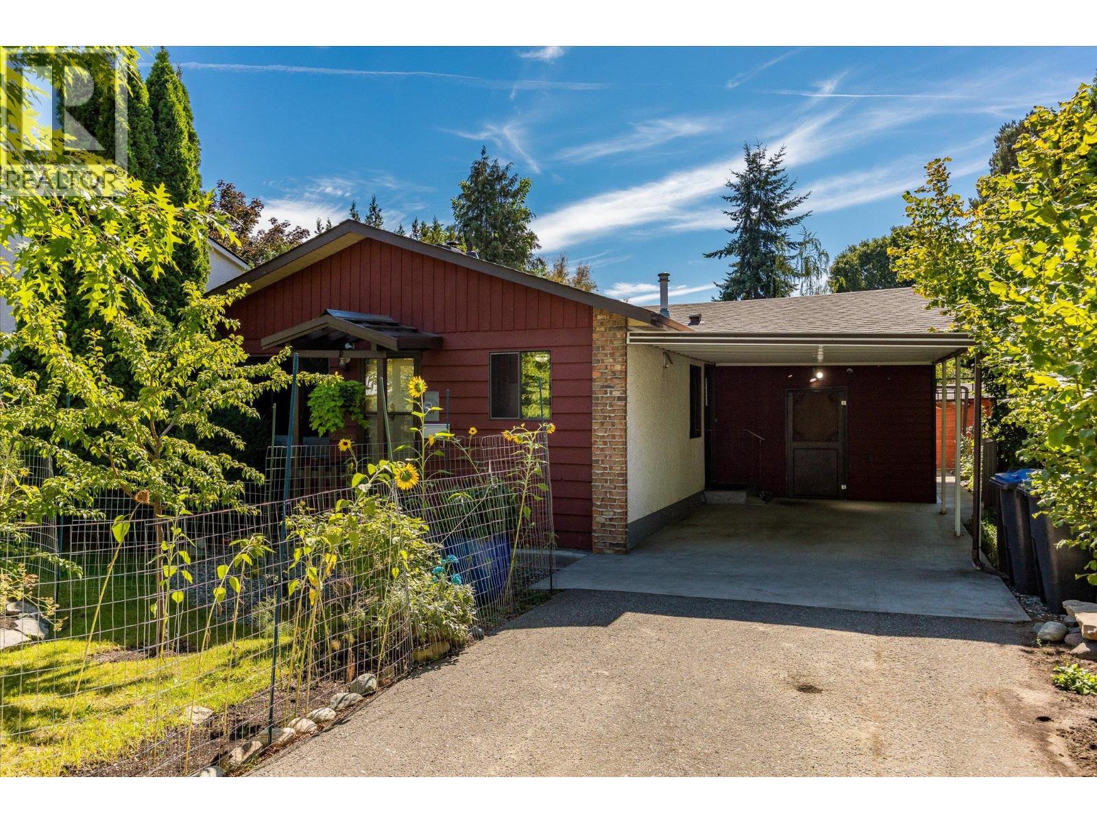 1485 Leaside Avenue, Kelowna, British Columbia  V1Y 3X5 - Photo 2 - 10400308