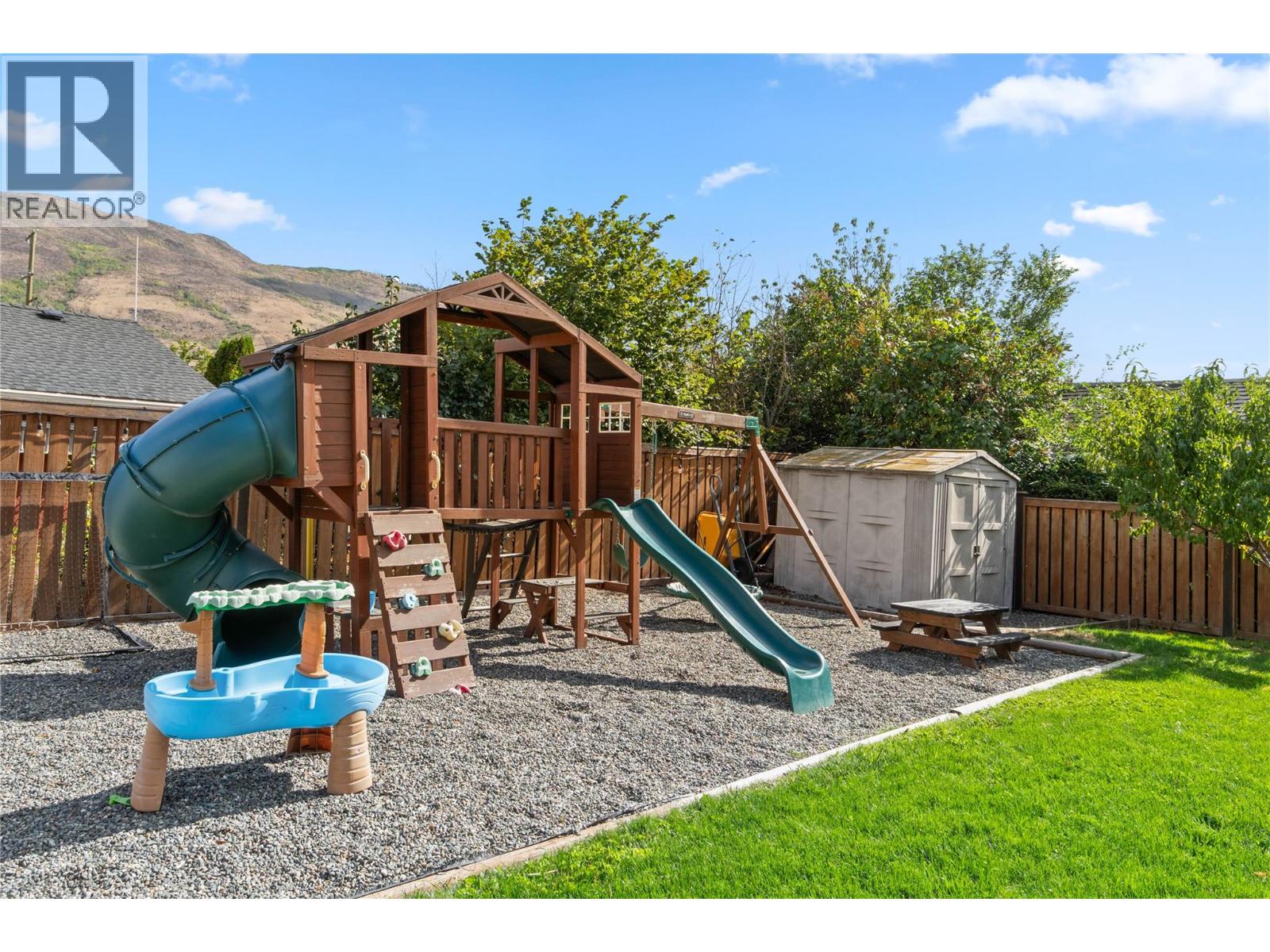 811 Sumac Place, Kamloops, British Columbia  V2B 6R4 - Photo 23 - 10400259