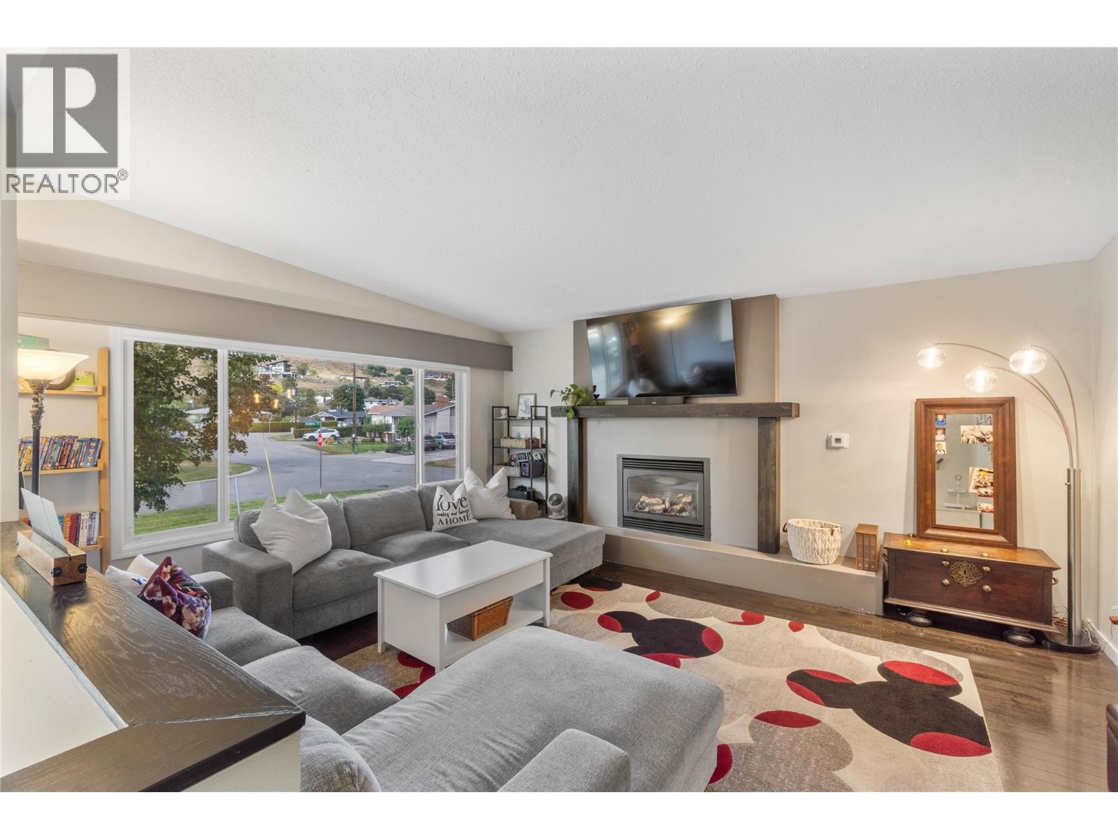 811 Sumac Place, Kamloops, British Columbia  V2B 6R4 - Photo 7 - 10400259