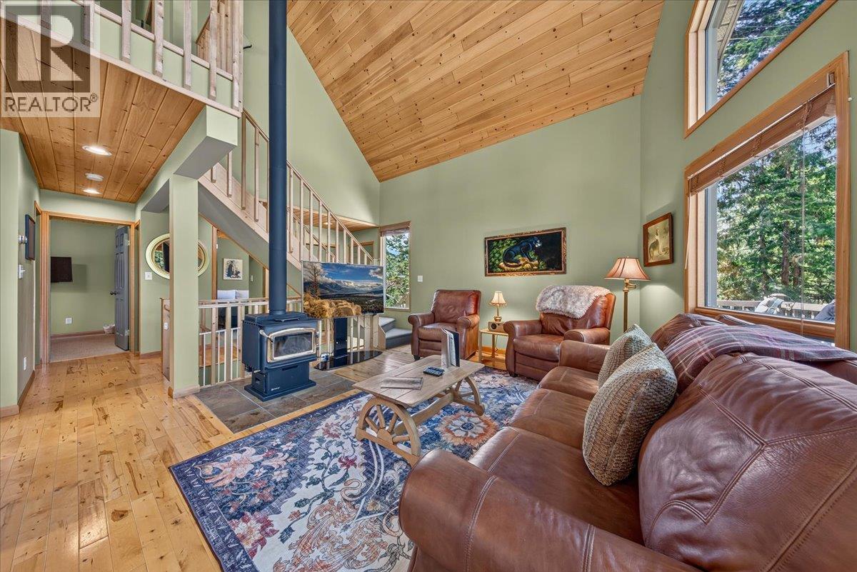 4888 Sable Road, Fairmont Hot Springs, British Columbia  V0B 1L1 - Photo 7 - 10400263