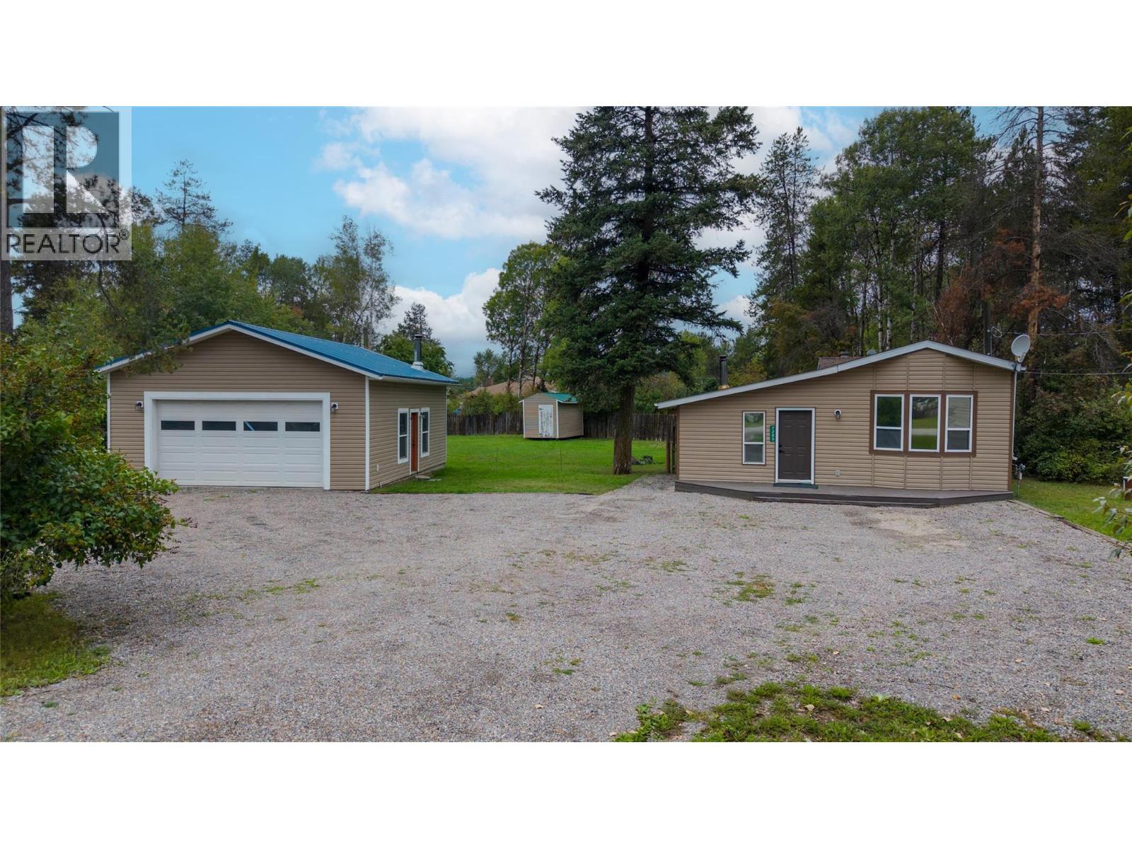 7285 Jaffray Village Loop Road, Jaffray, British Columbia  V0B 1T0 - Photo 1 - 10399962
