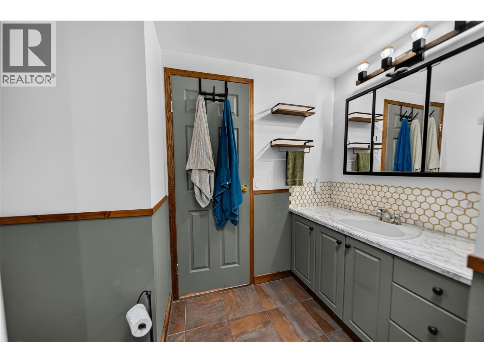 7285 Jaffray Village Loop Road, Jaffray, British Columbia  V0B 1T0 - Photo 23 - 10399962