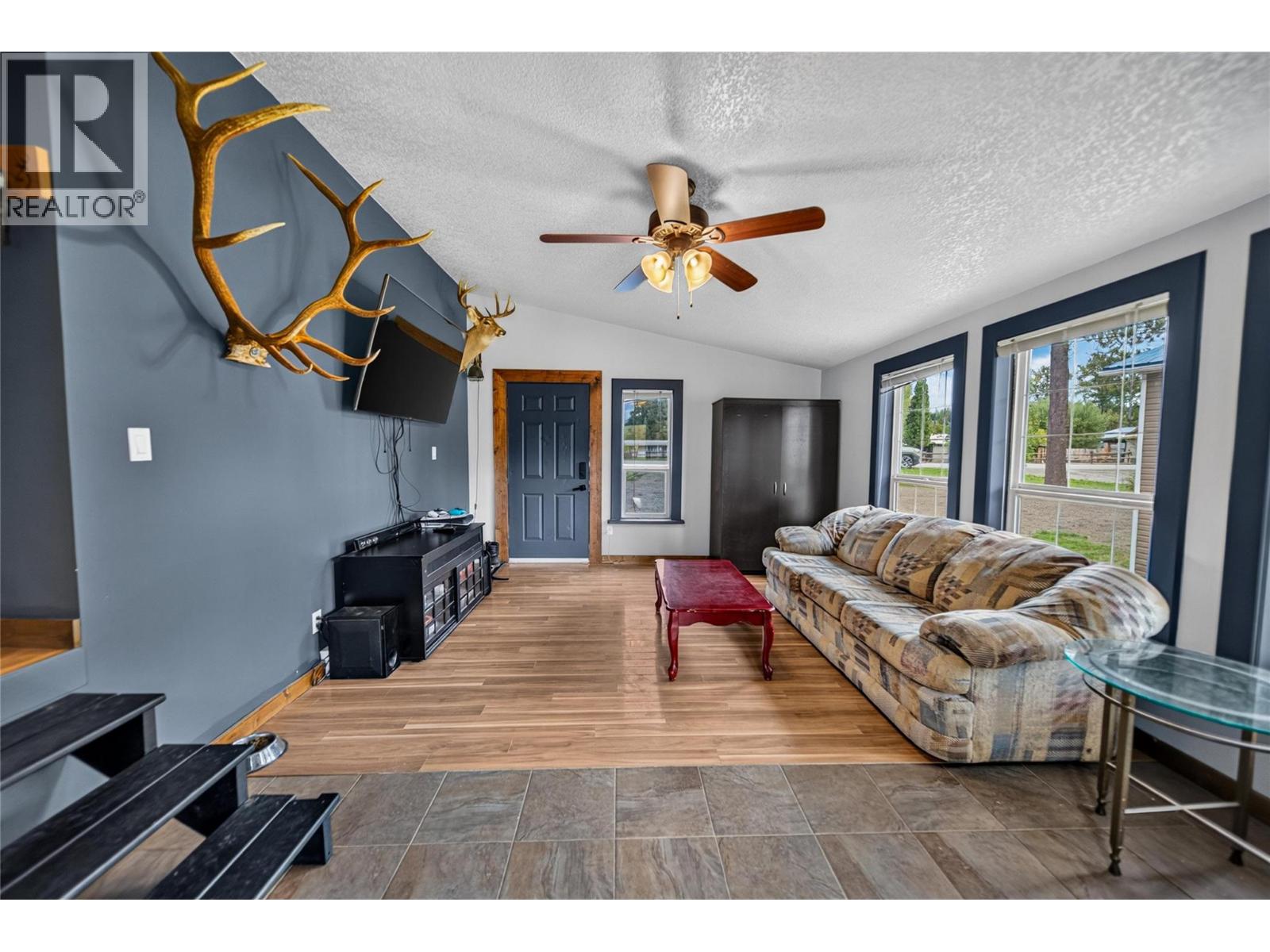 7285 Jaffray Village Loop Road, Jaffray, British Columbia  V0B 1T0 - Photo 5 - 10399962