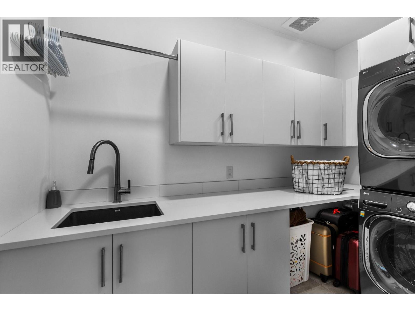 1539 Rocky Point Drive, Kelowna, British Columbia  V1V 3E2 - Photo 53 - 10400280