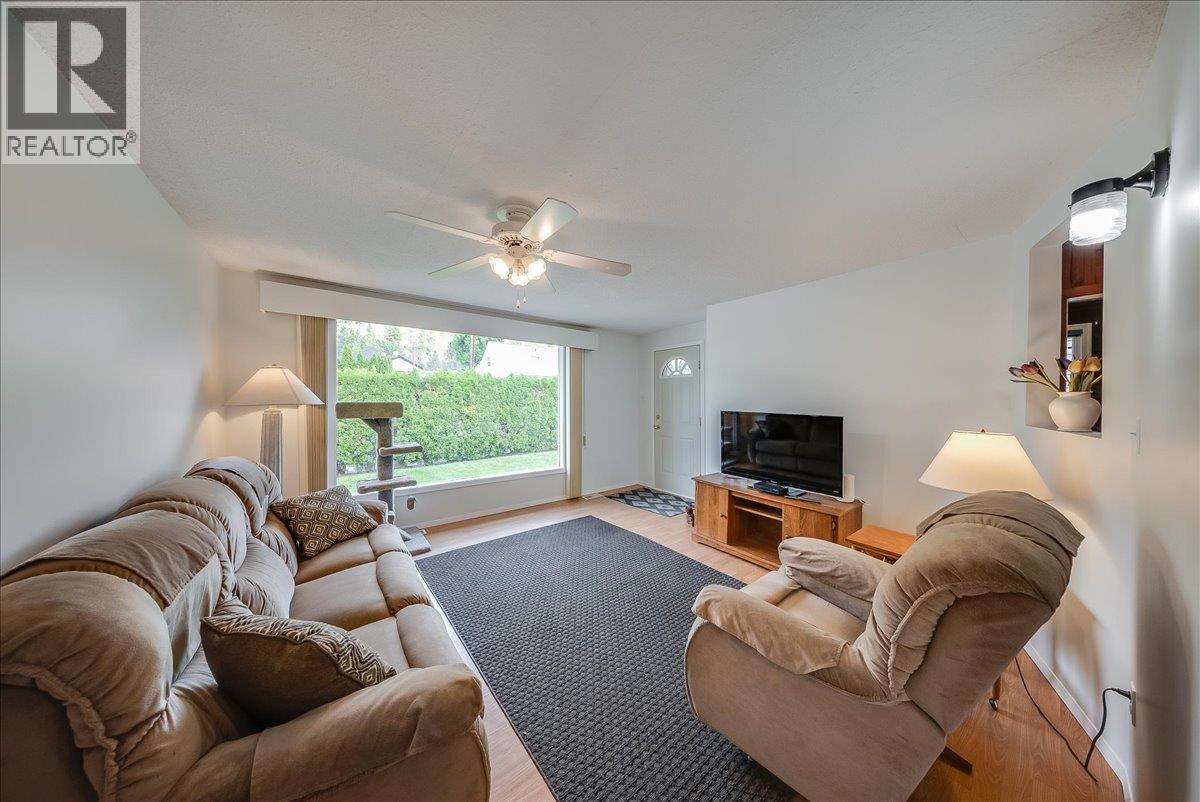 2038 Sixth Avenue, Trail, British Columbia  V1R 3B5 - Photo 11 - 10400227
