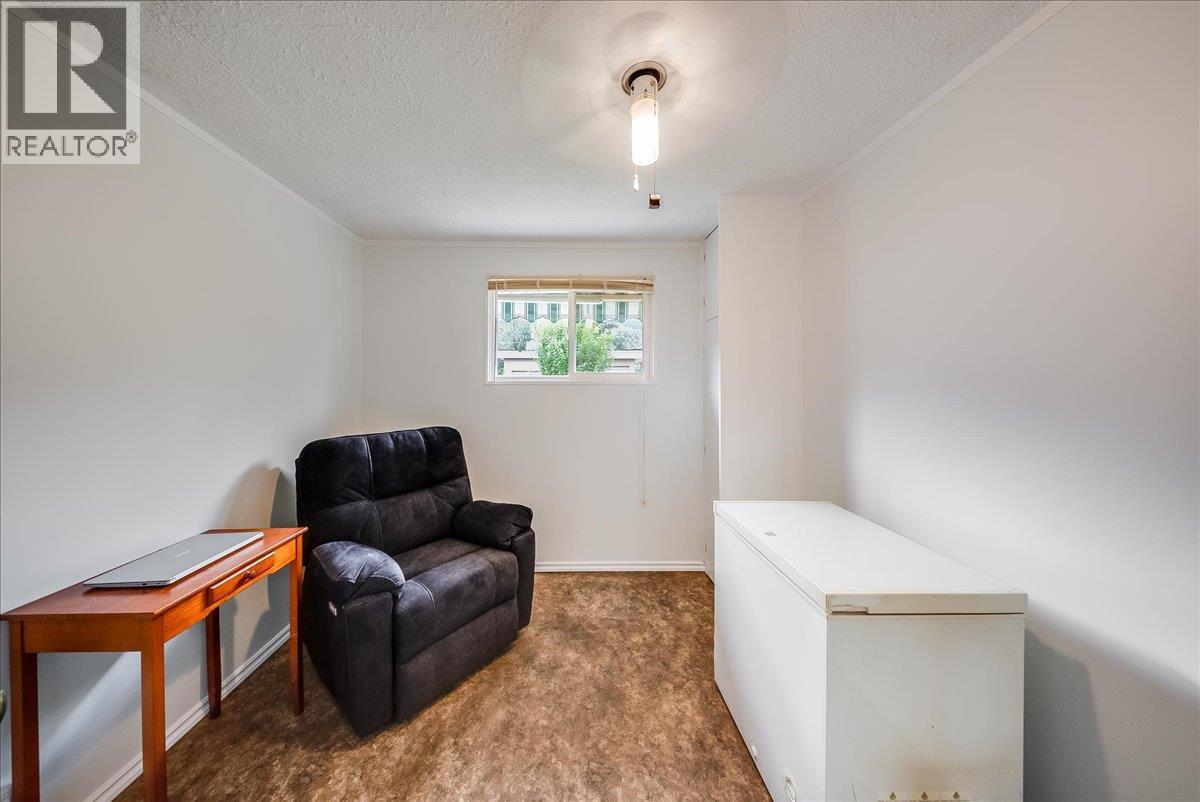 2038 Sixth Avenue, Trail, British Columbia  V1R 3B5 - Photo 12 - 10400227