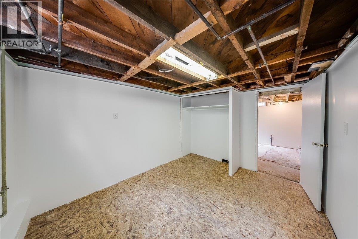2038 Sixth Avenue, Trail, British Columbia  V1R 3B5 - Photo 22 - 10400227