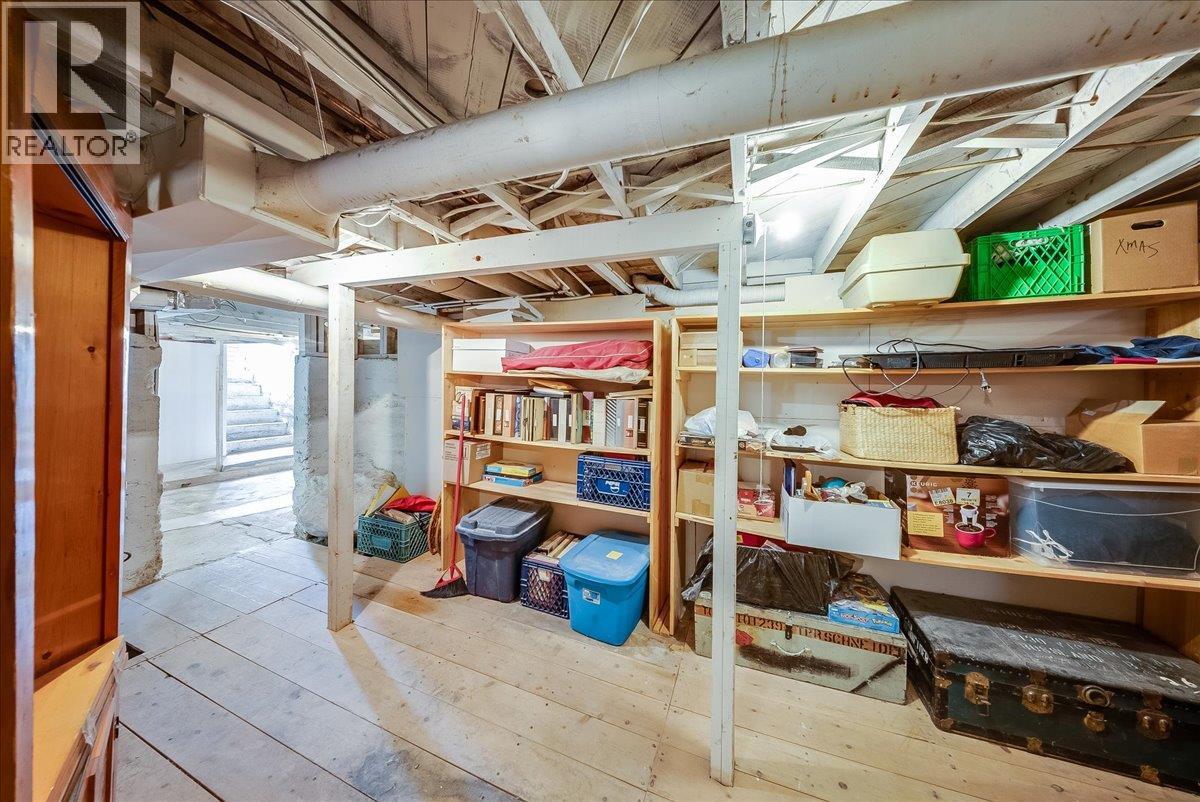 2038 Sixth Avenue, Trail, British Columbia  V1R 3B5 - Photo 24 - 10400227