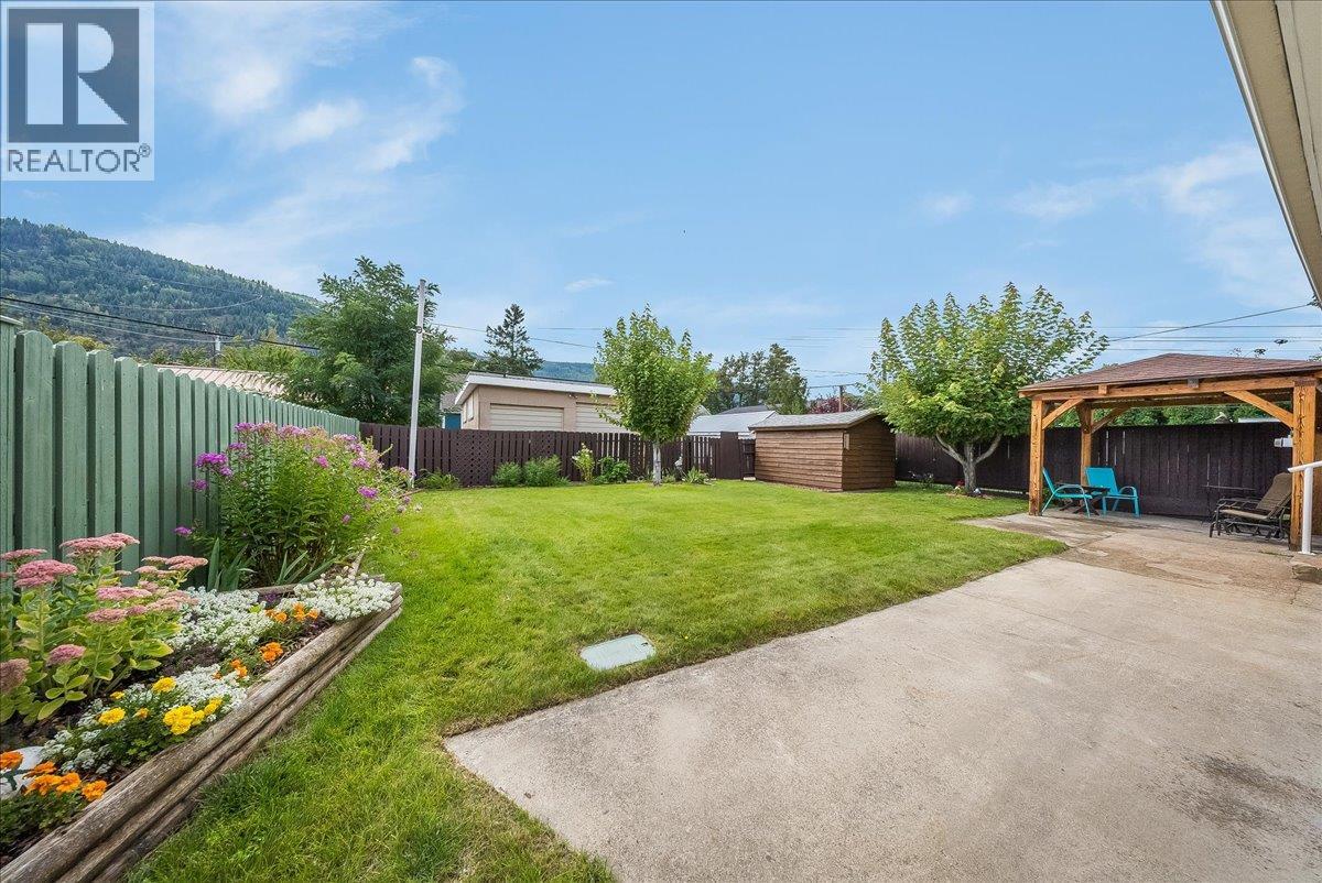 2038 Sixth Avenue, Trail, British Columbia  V1R 3B5 - Photo 40 - 10400227
