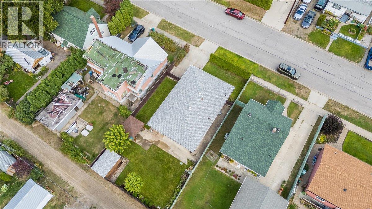 2038 Sixth Avenue, Trail, British Columbia  V1R 3B5 - Photo 44 - 10400227