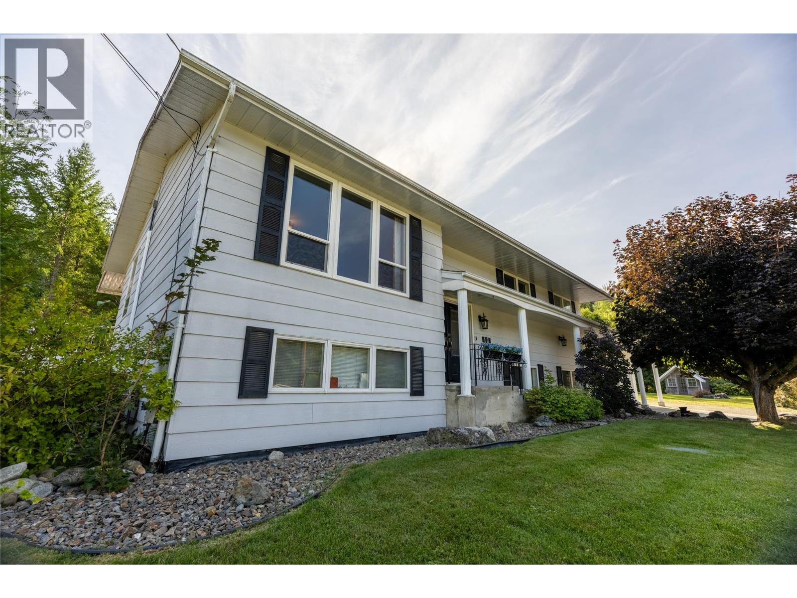 232 Everette Avenue, Greenwood, British Columbia  V0H 1J0 - Photo 2 - 10400608
