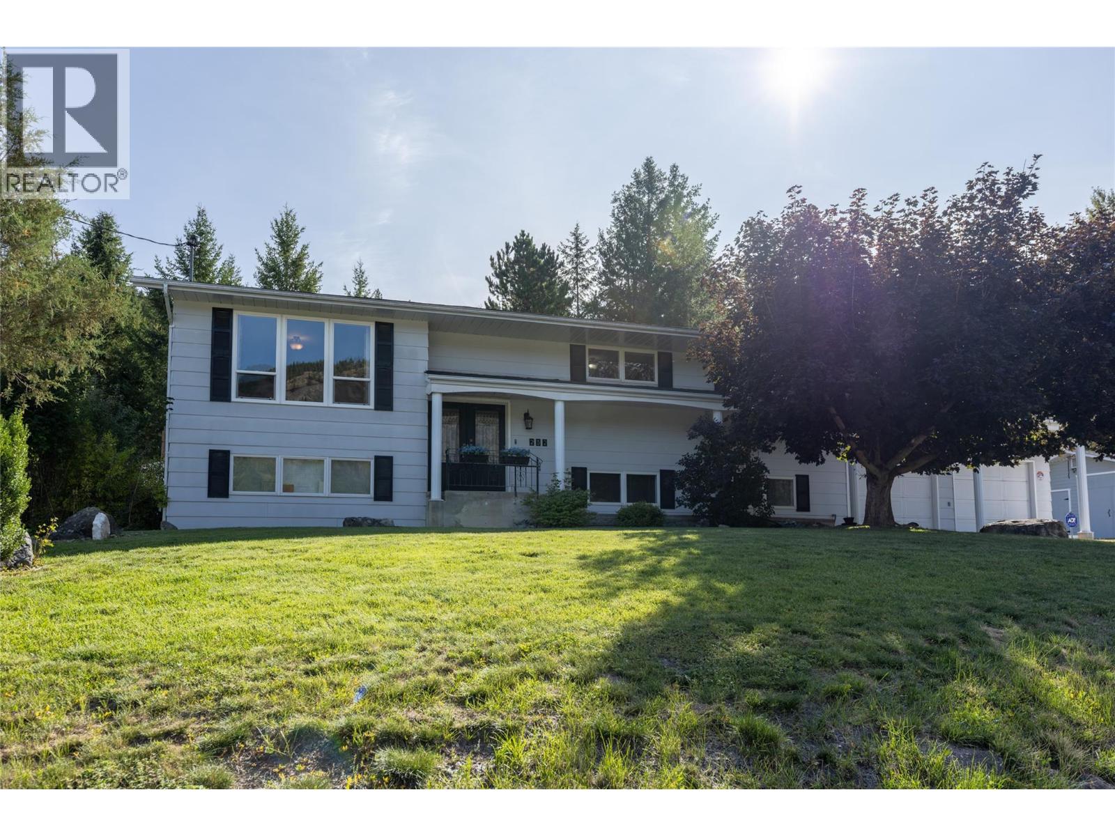 232 Everette Avenue, Greenwood, British Columbia  V0H 1J0 - Photo 4 - 10400608