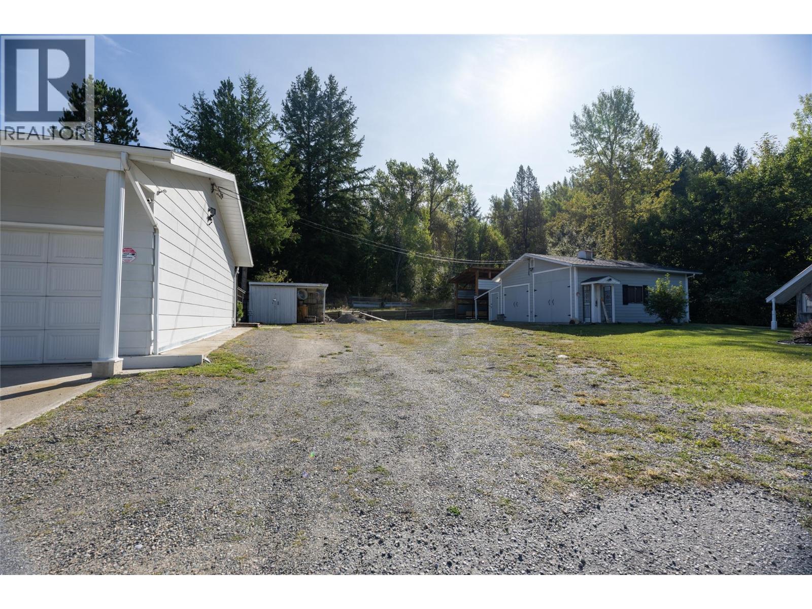 232 Everette Avenue, Greenwood, British Columbia  V0H 1J0 - Photo 9 - 10400608