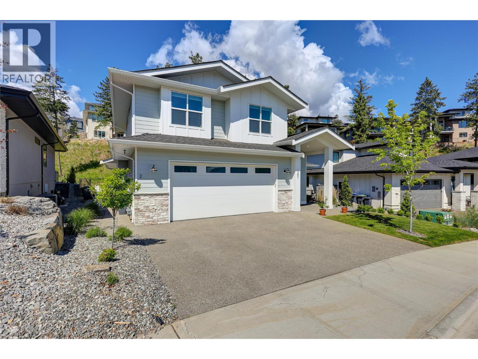 201 Summer Wood Drive, Kelowna, British Columbia  V1V 0C9 - Photo 3 - 10400396