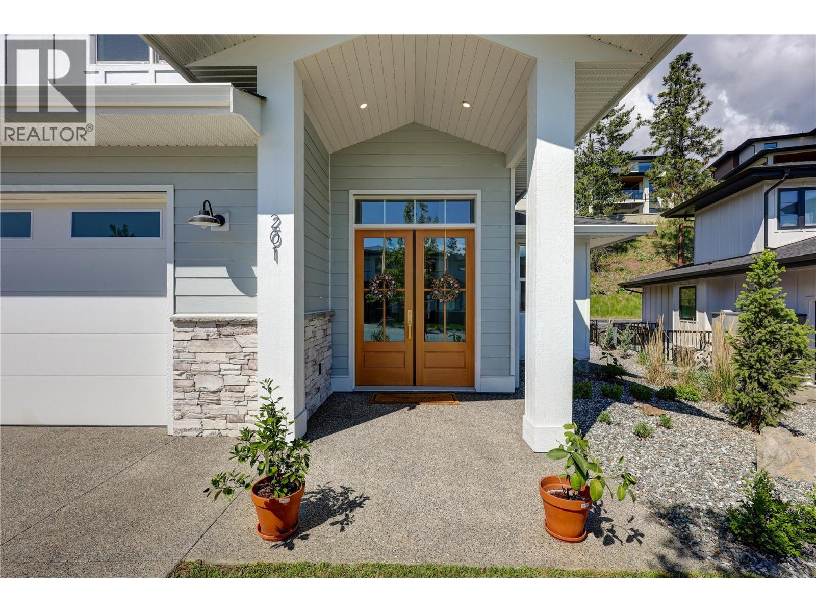 201 Summer Wood Drive, Kelowna, British Columbia  V1V 0C9 - Photo 4 - 10400396
