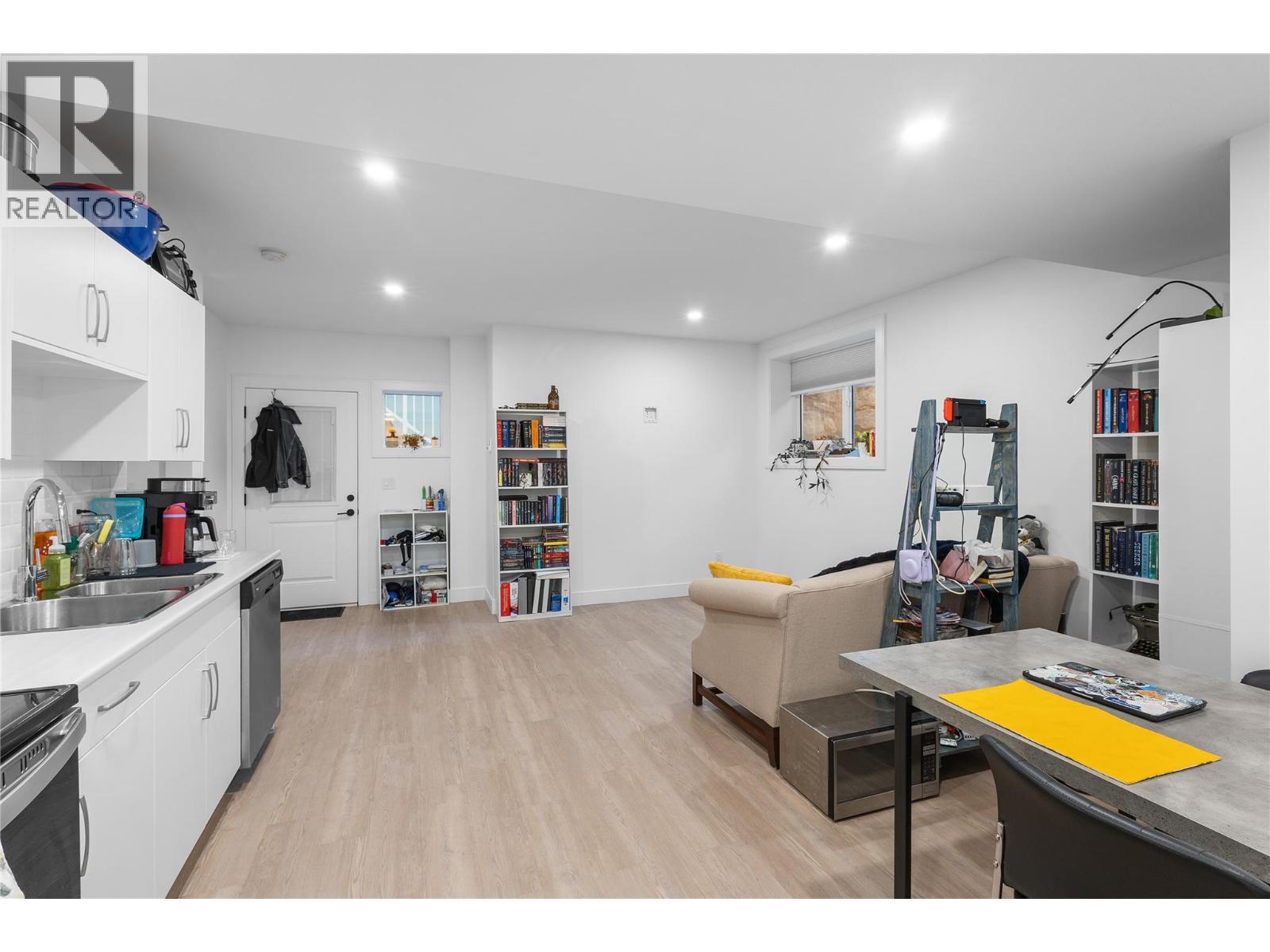 201 Summer Wood Drive, Kelowna, British Columbia  V1V 0C9 - Photo 52 - 10400396