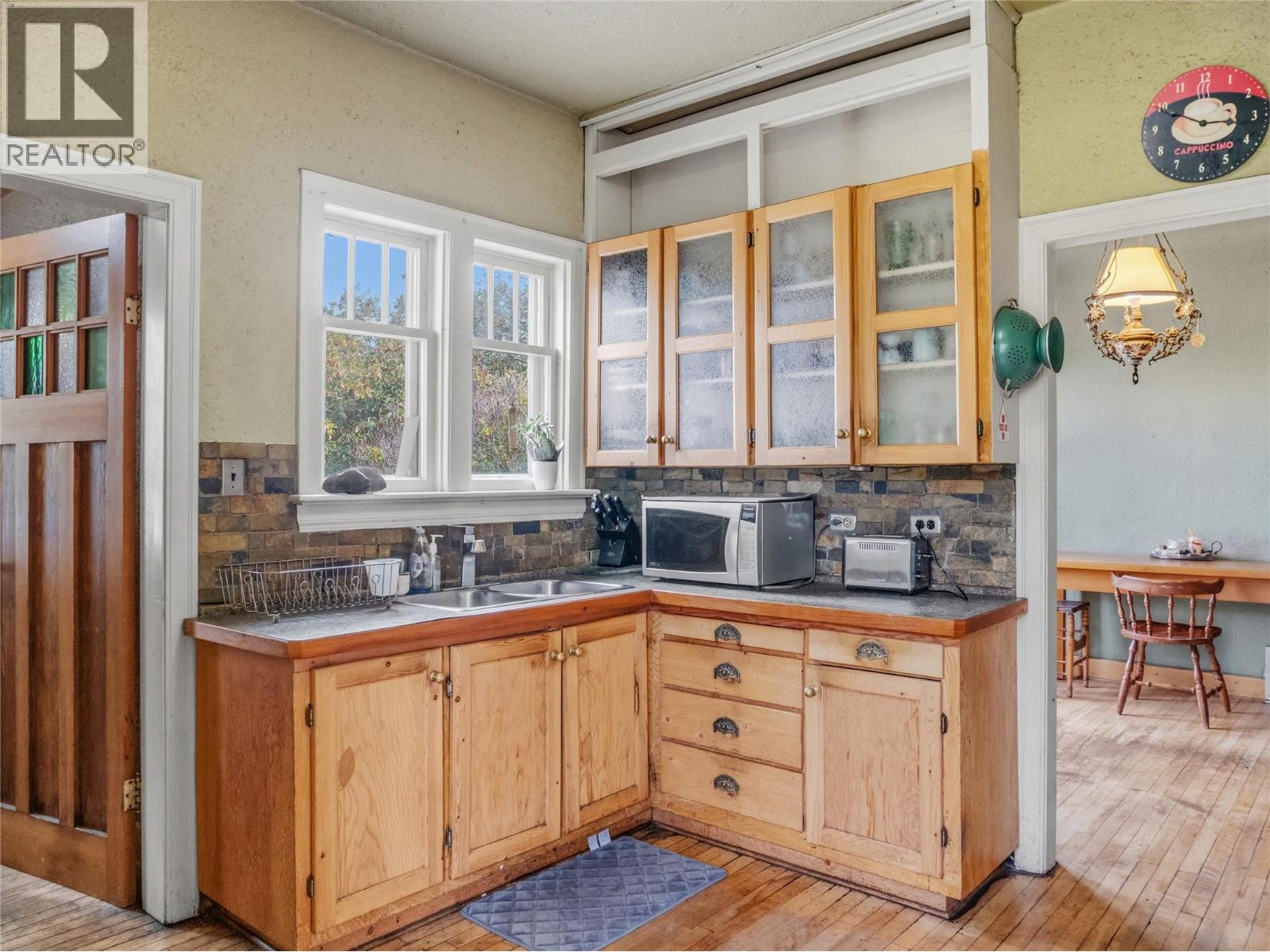844 104 Avenue, Dawson Creek, British Columbia  V1G 2H5 - Photo 6 - 10400626