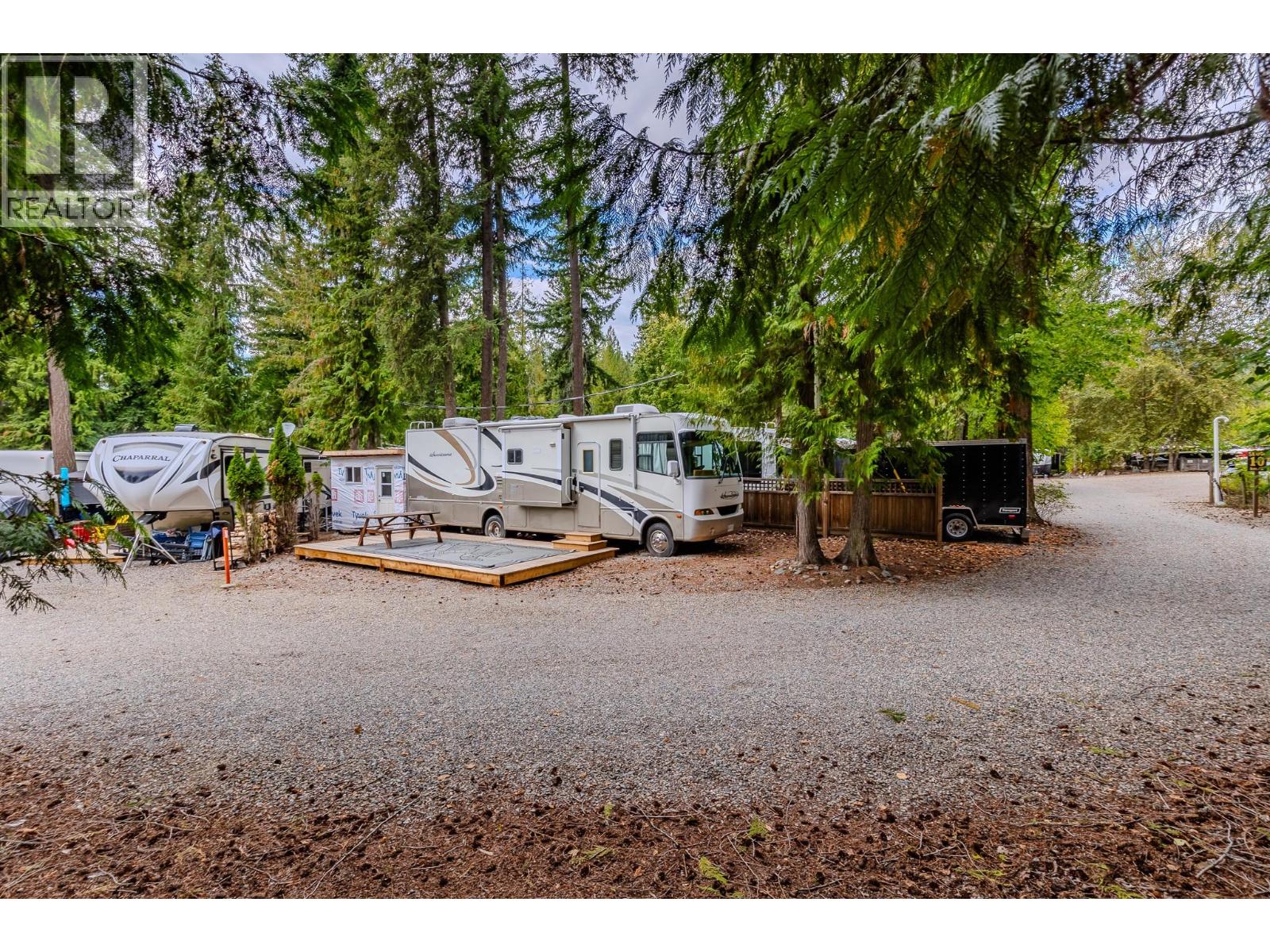 6853 Squilax-Anglemont Road Unit# 15, Magna Bay, British Columbia  V0E 1M7 - Photo 21 - 10399195