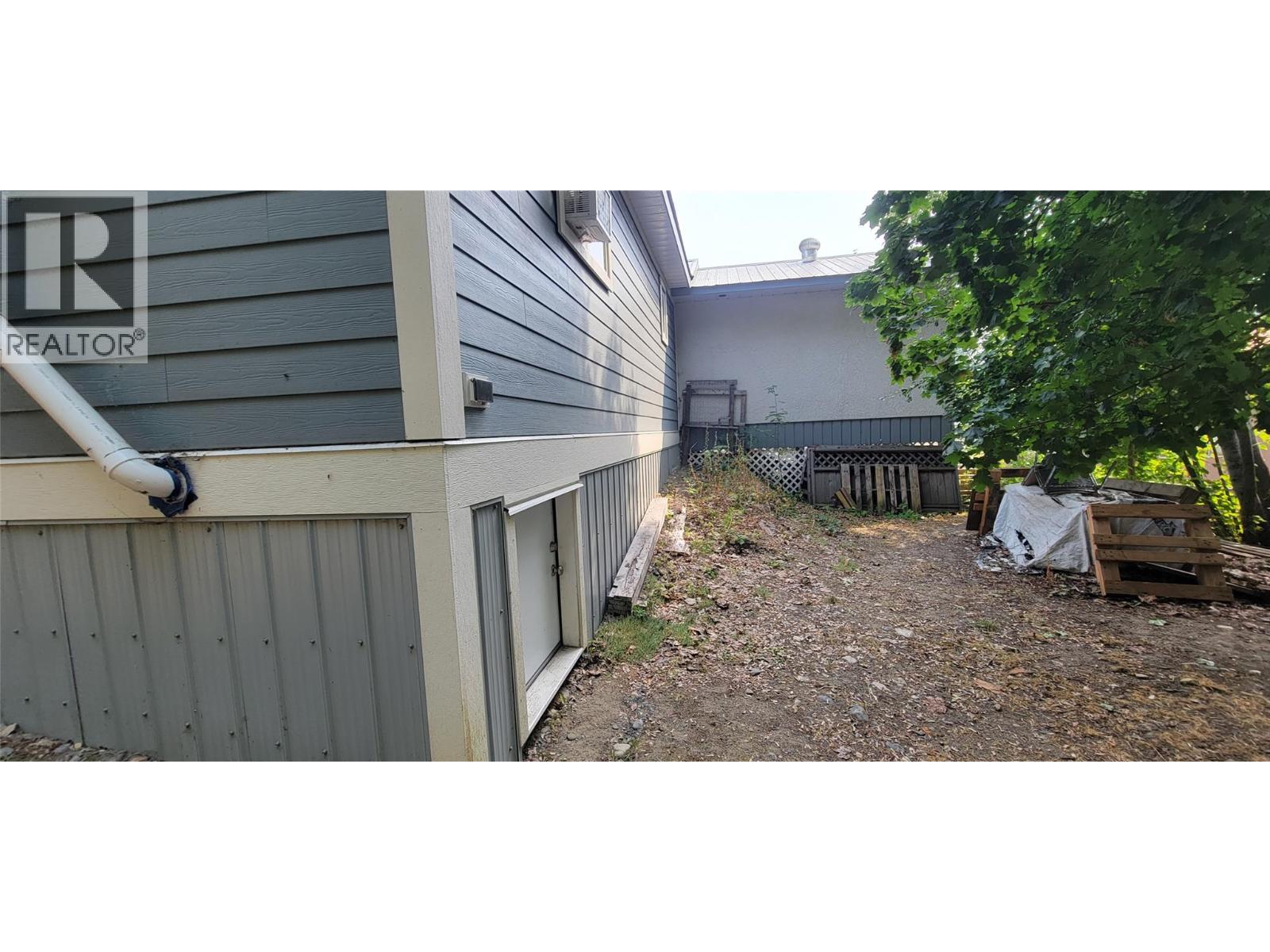 624 Slocan Avenue, New Denver, British Columbia  V0G 1S0 - Photo 14 - 10399574