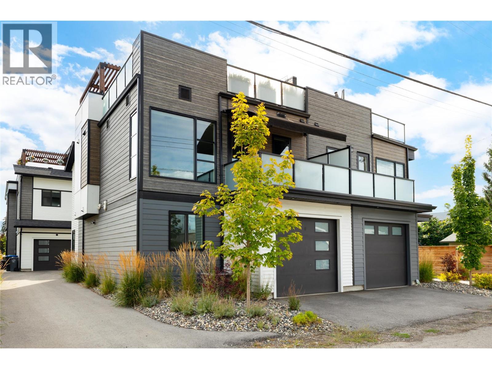 798 Wardlaw Avenue, Kelowna, British Columbia  V1Y 5B9 - Photo 1 - 10399476