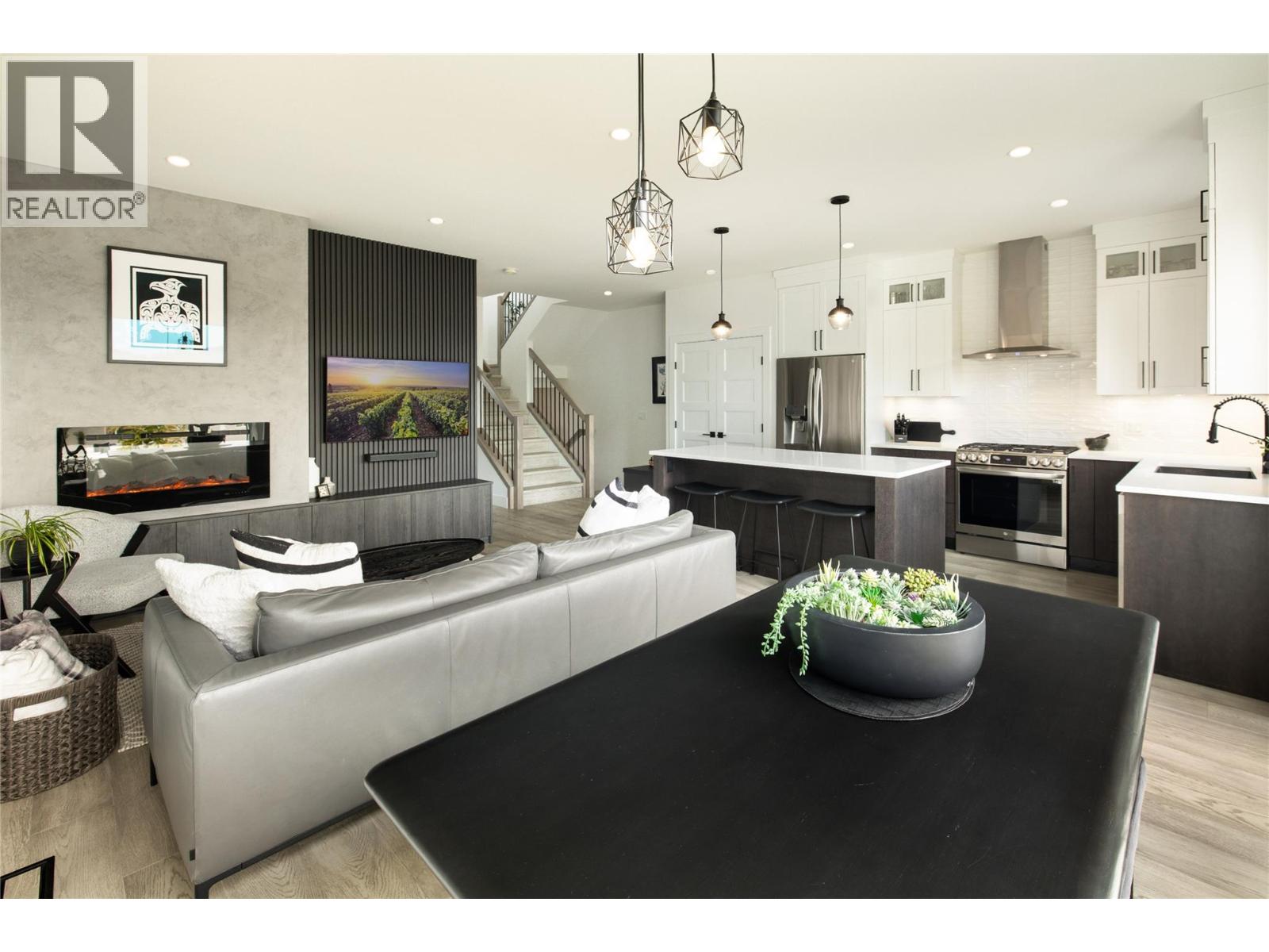 798 Wardlaw Avenue, Kelowna, British Columbia  V1Y 5B9 - Photo 11 - 10399476