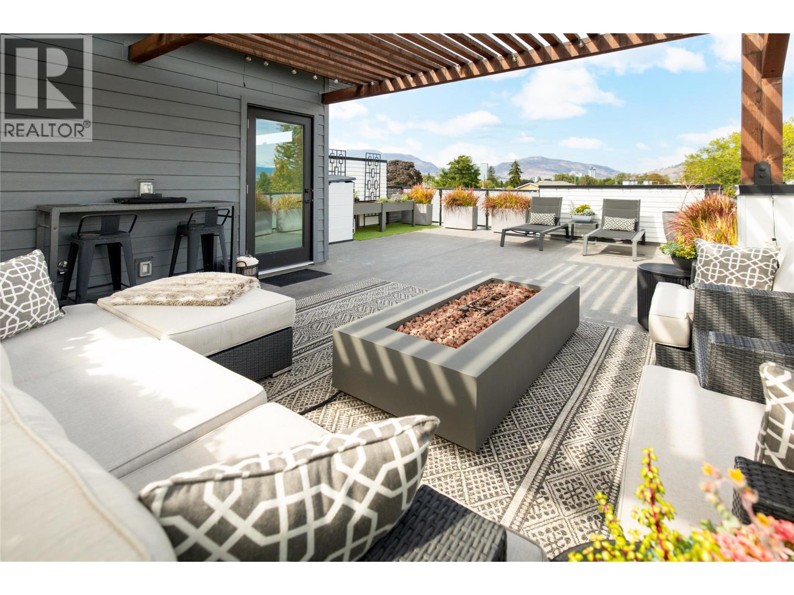 798 Wardlaw Avenue, Kelowna, British Columbia  V1Y 5B9 - Photo 28 - 10399476
