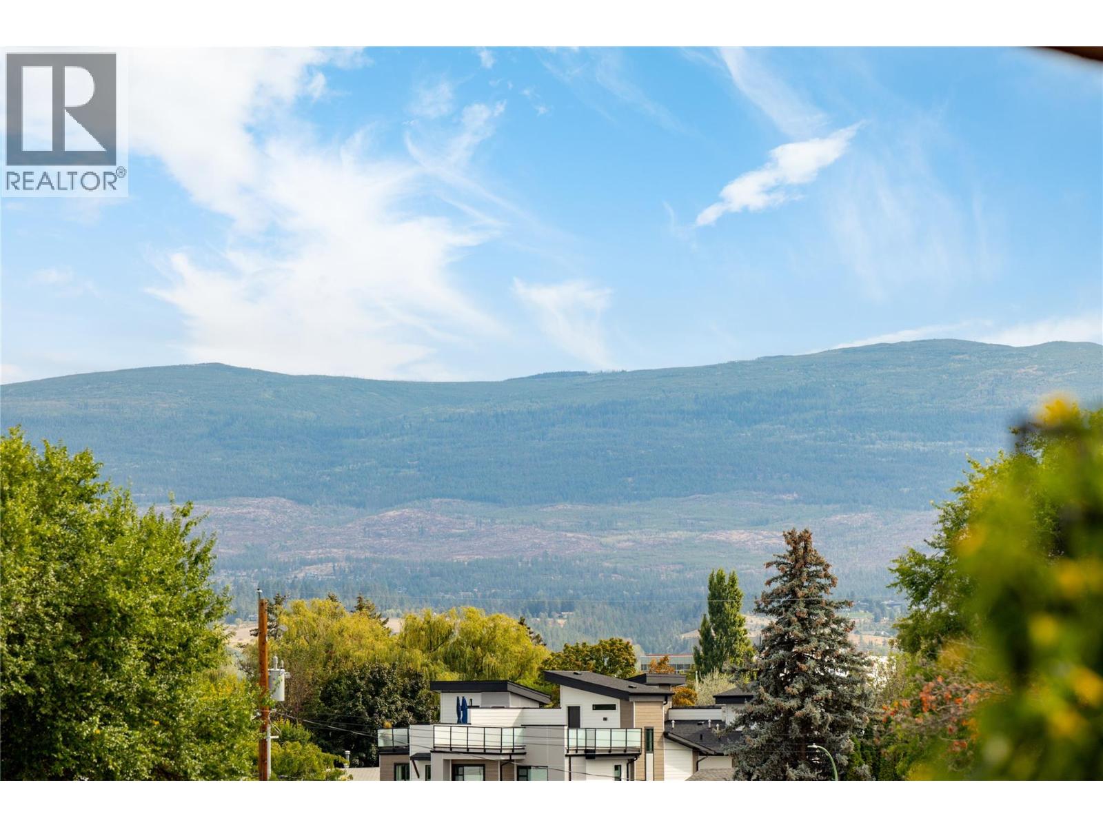 798 Wardlaw Avenue, Kelowna, British Columbia  V1Y 5B9 - Photo 32 - 10399476