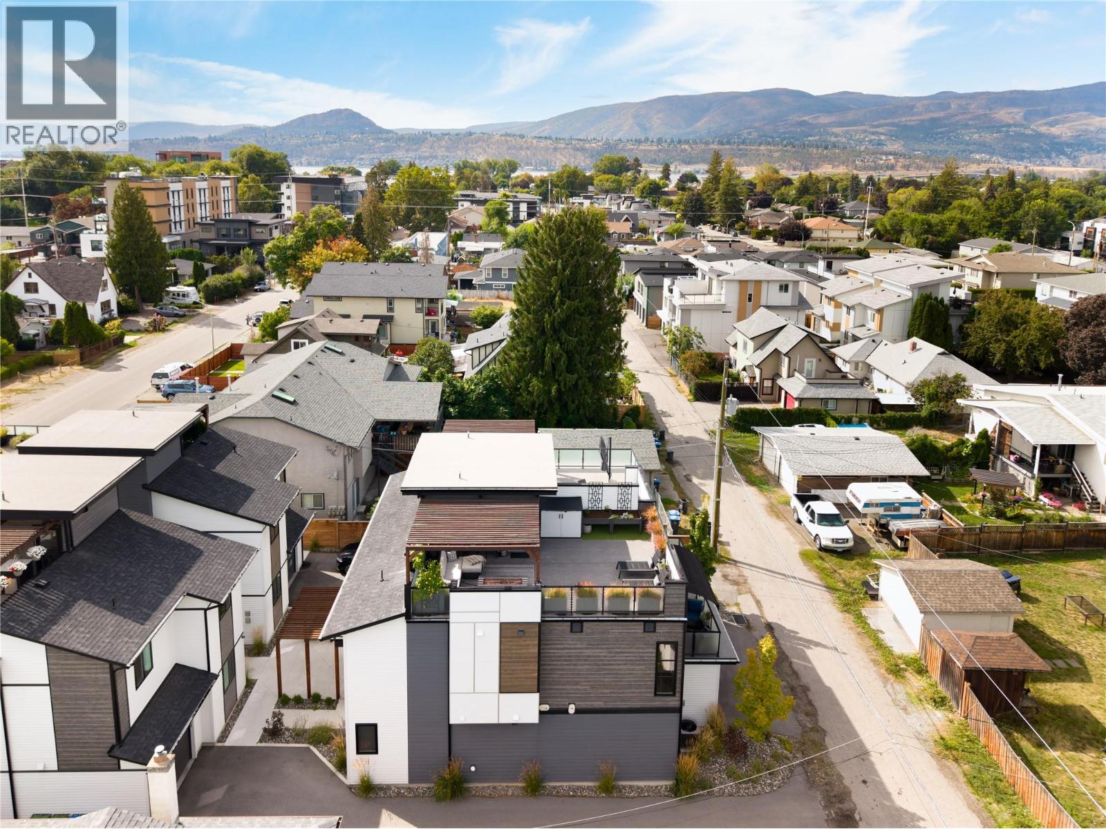 798 Wardlaw Avenue, Kelowna, British Columbia  V1Y 5B9 - Photo 35 - 10399476