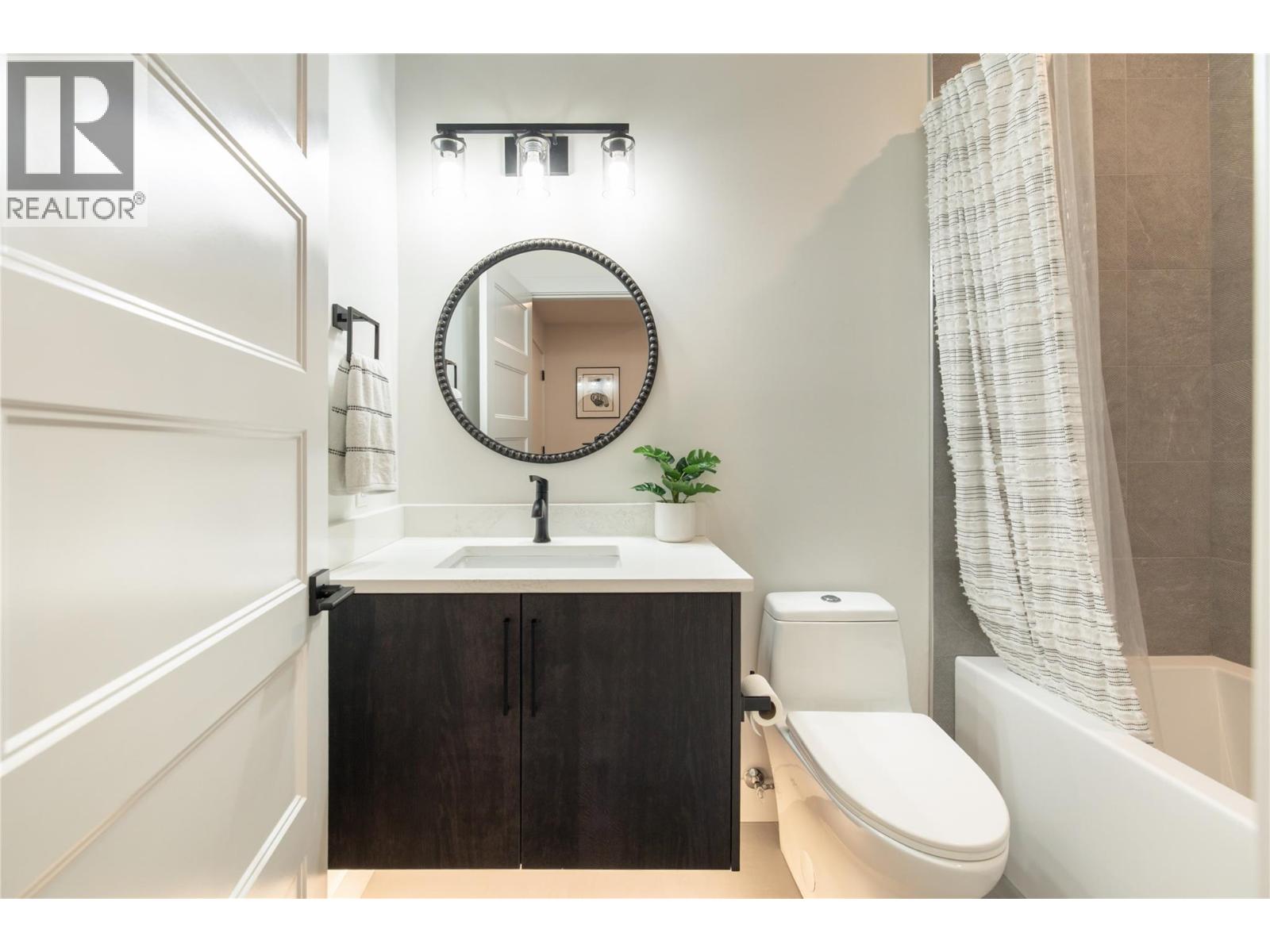 798 Wardlaw Avenue, Kelowna, British Columbia  V1Y 5B9 - Photo 39 - 10399476