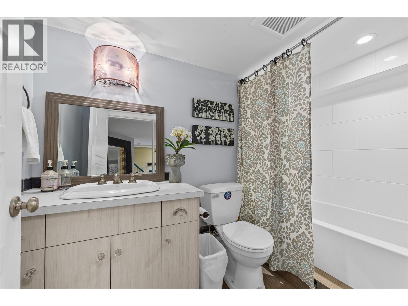 260 Lake Avenue, Kelowna, British Columbia  V1Y 5W7 - Photo 40 - 10400126