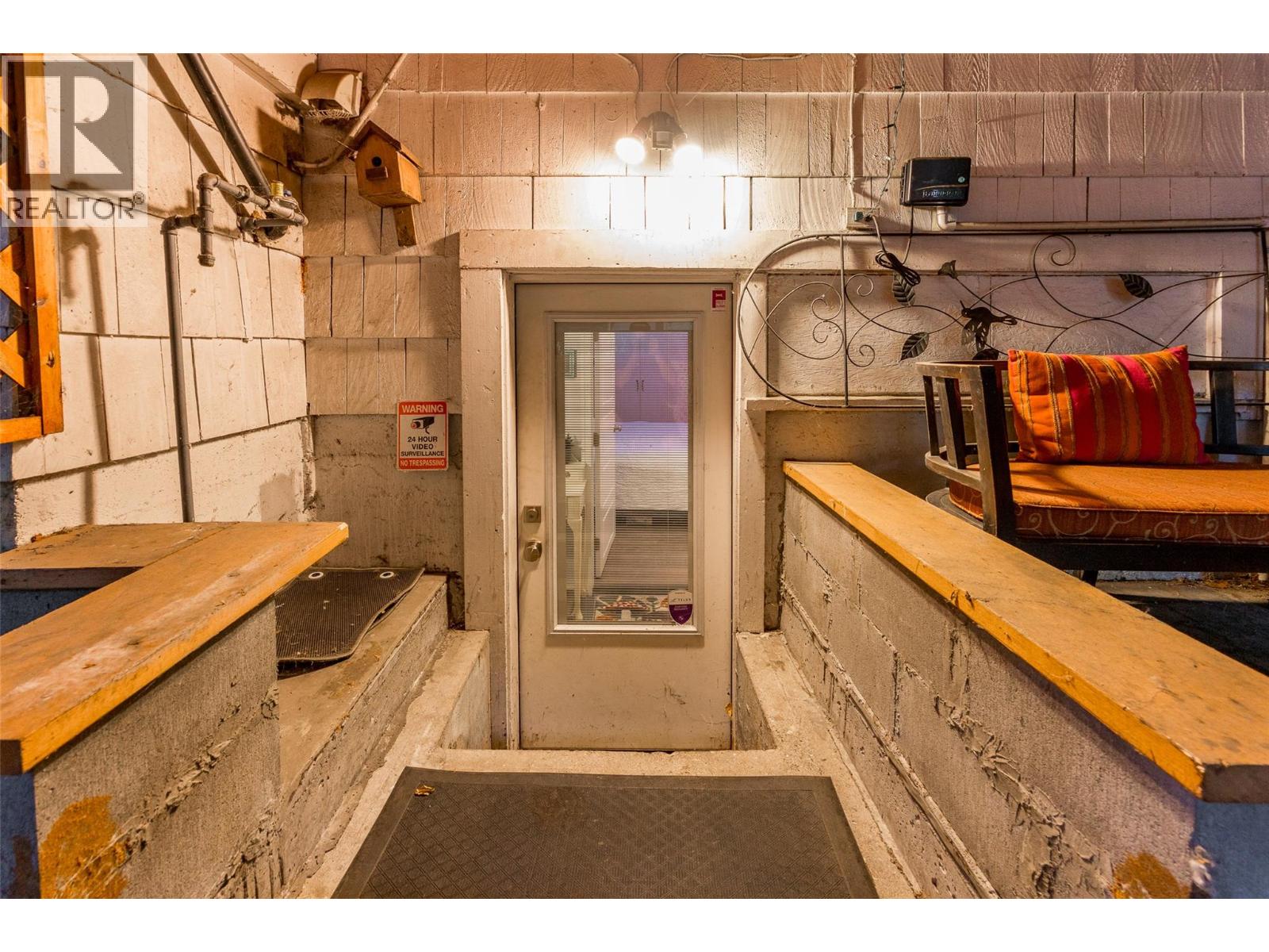 260 Lake Avenue, Kelowna, British Columbia  V1Y 5W7 - Photo 47 - 10400126
