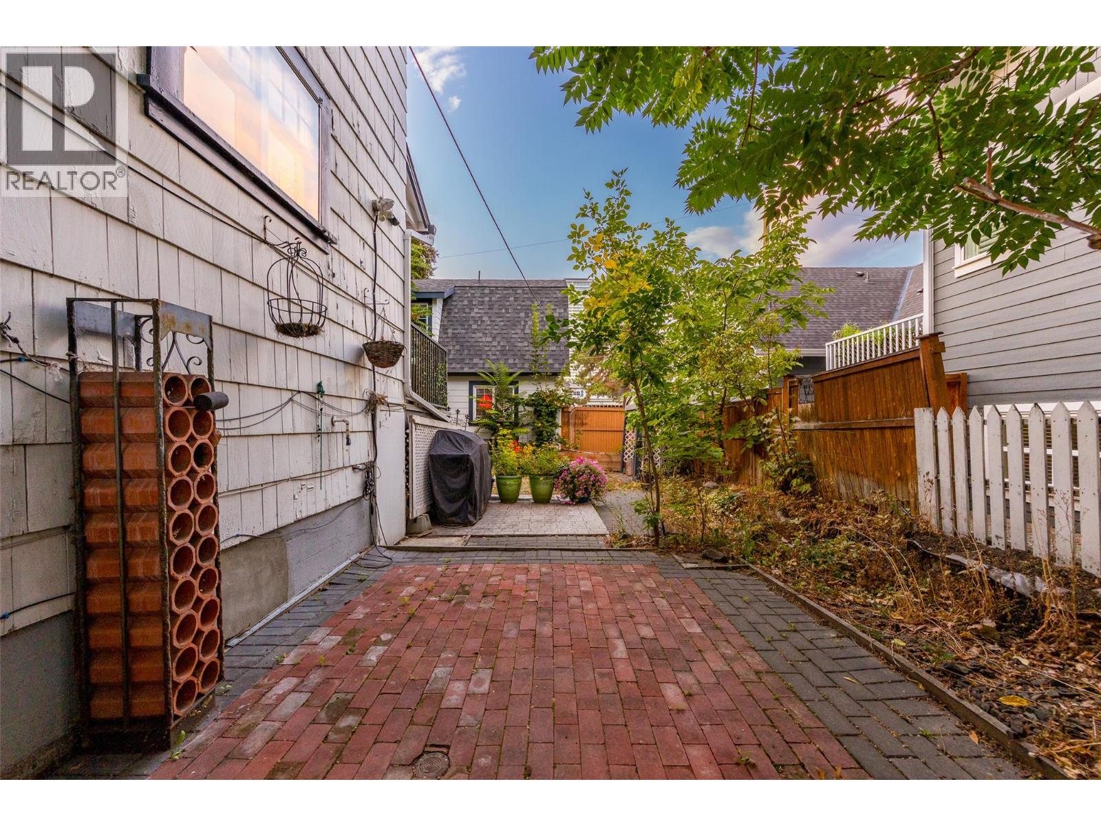 260 Lake Avenue, Kelowna, British Columbia  V1Y 5W7 - Photo 69 - 10400126