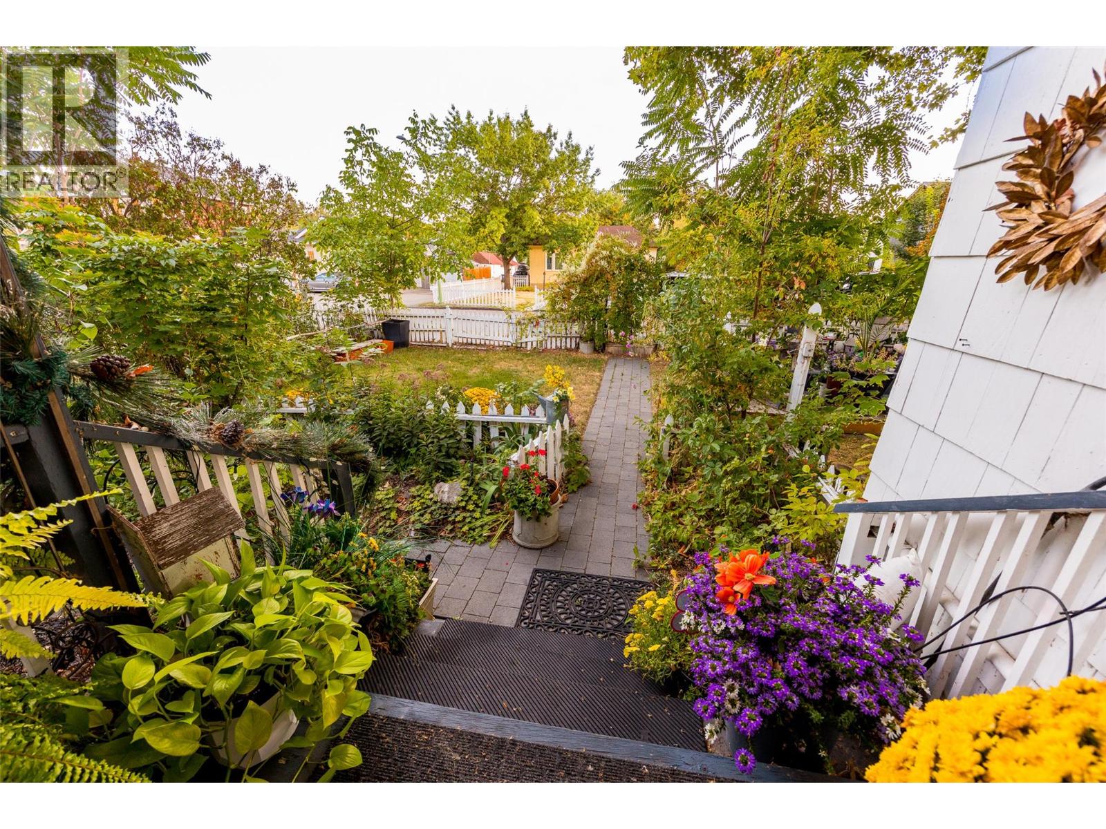 260 Lake Avenue, Kelowna, British Columbia  V1Y 5W7 - Photo 71 - 10400126
