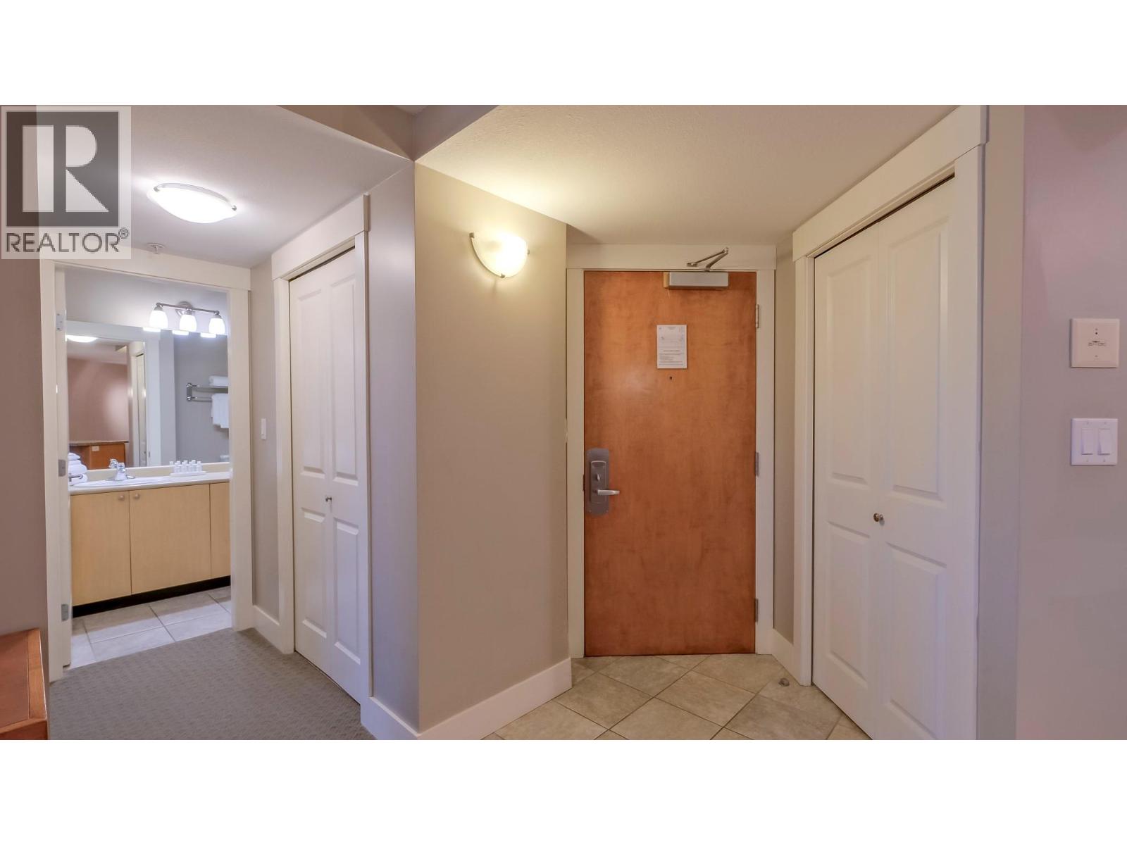 4205 Gellatly Road Unit# 304, West Kelowna, British Columbia  V4T 2K2 - Photo 4 - 10400114