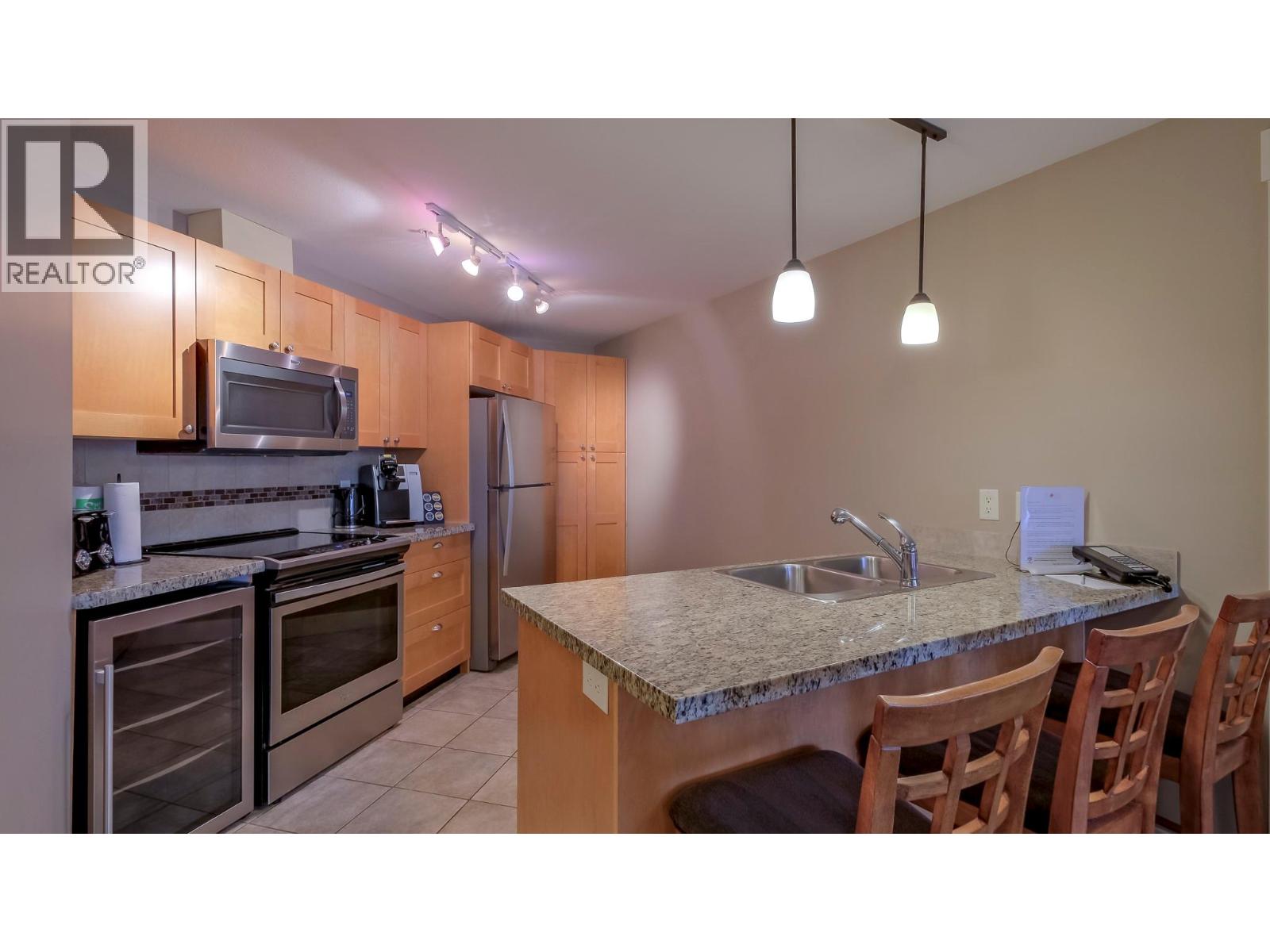 4205 Gellatly Road Unit# 304, West Kelowna, British Columbia  V4T 2K2 - Photo 6 - 10400114