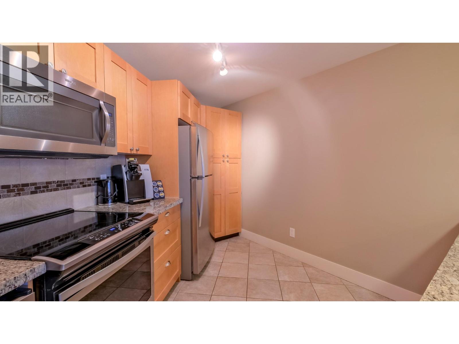 4205 Gellatly Road Unit# 304, West Kelowna, British Columbia  V4T 2K2 - Photo 7 - 10400114