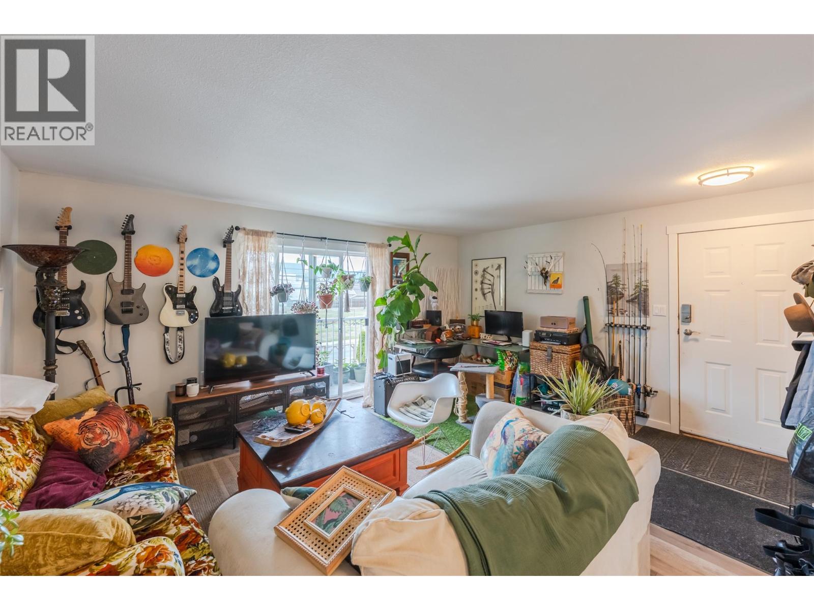 542 Wade Avenue W Unit# 201, Penticton, British Columbia  V2A 1V5 - Photo 3 - 10400508