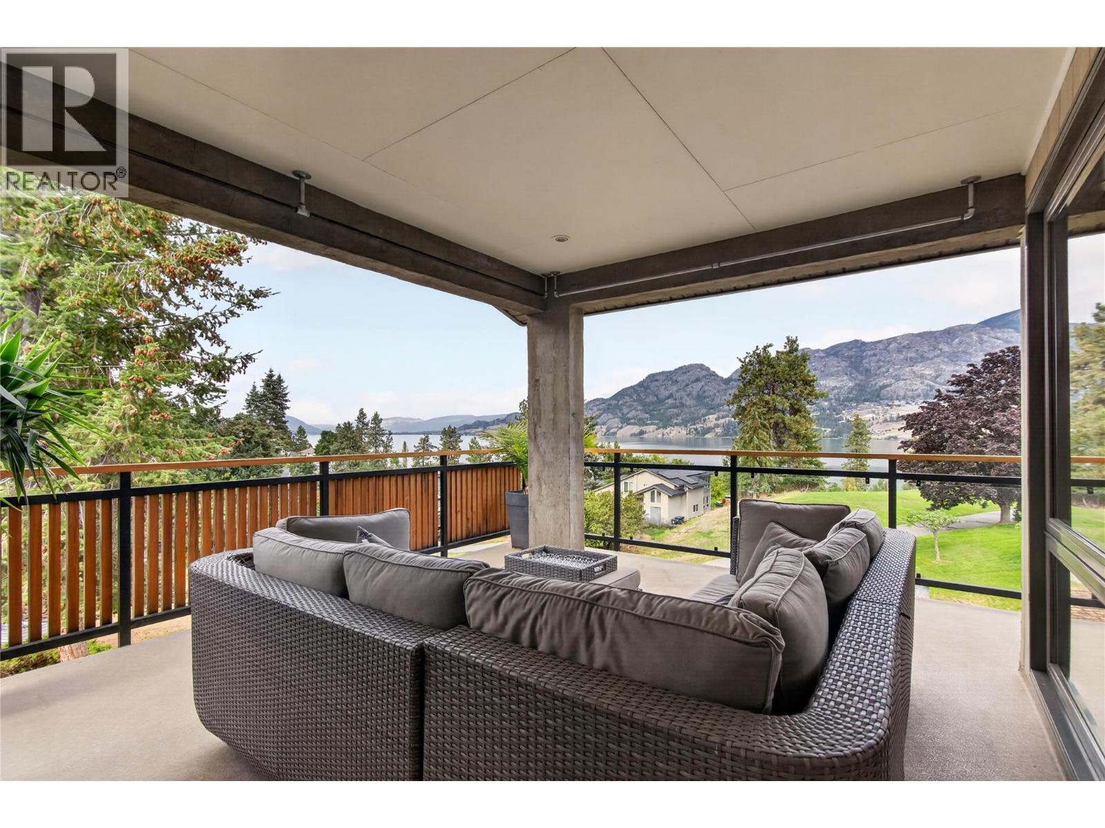 241 Oak Avenue, Kaleden, British Columbia  V0H 1K0 - Photo 22 - 10400441