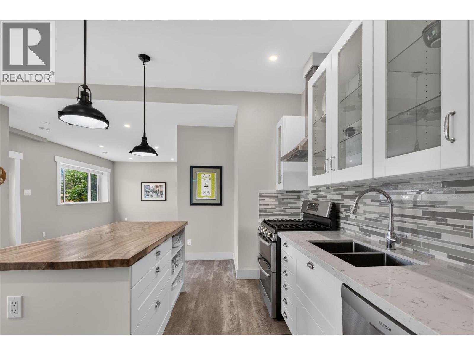 241 Oak Avenue, Kaleden, British Columbia  V0H 1K0 - Photo 31 - 10400441