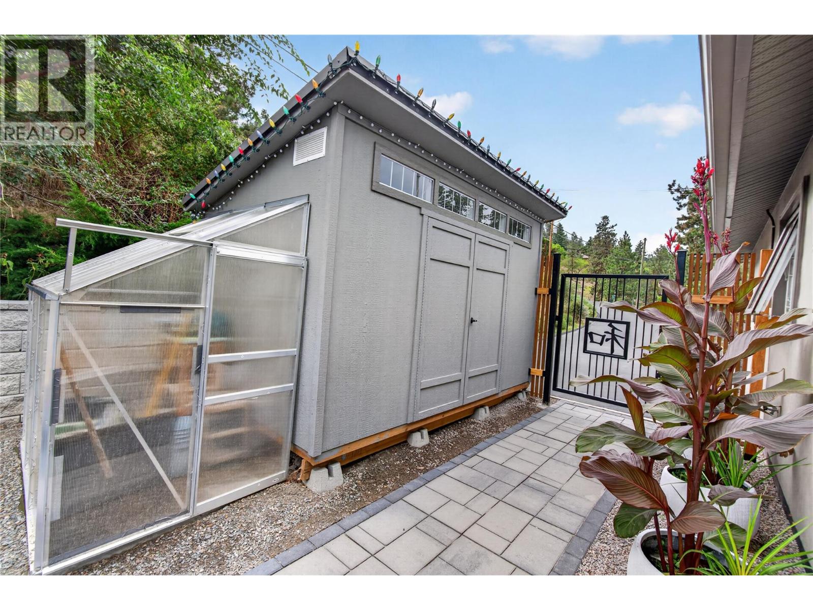 241 Oak Avenue, Kaleden, British Columbia  V0H 1K0 - Photo 36 - 10400441