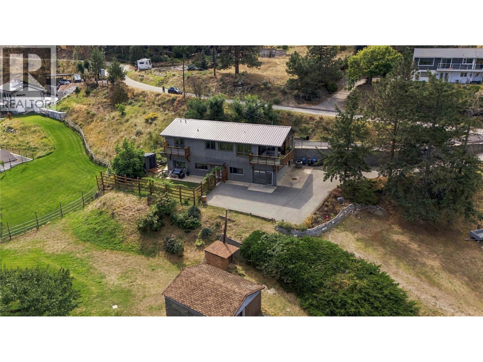 241 Oak Avenue, Kaleden, British Columbia  V0H 1K0 - Photo 37 - 10400441
