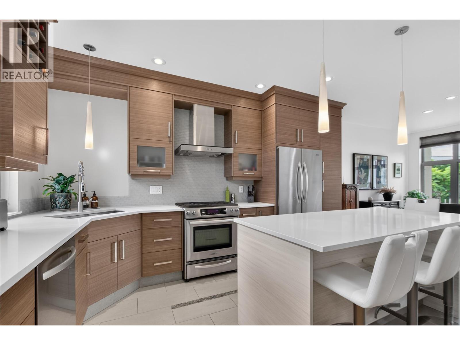 433 Churchill Avenue Unit# 102, Penticton, British Columbia  V2A 1C9 - Photo 2 - 10400297