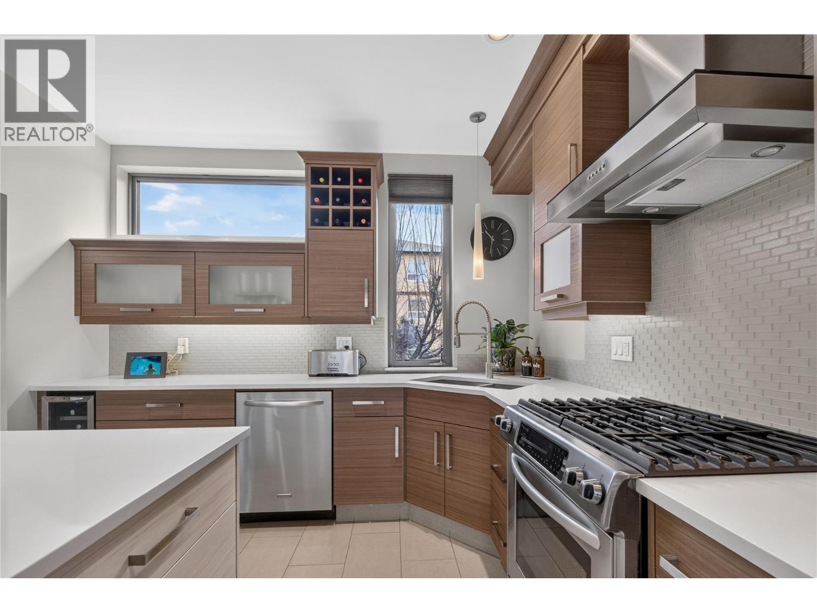 433 Churchill Avenue Unit# 102, Penticton, British Columbia  V2A 1C9 - Photo 3 - 10400297