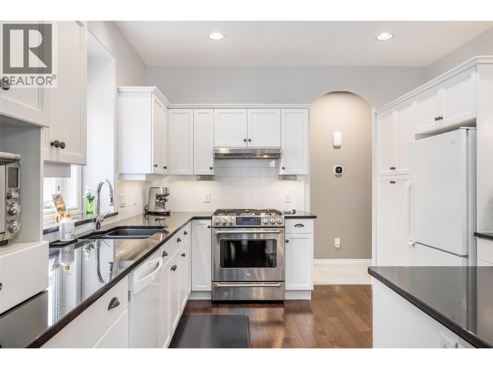 4170 Gallaghers Forest South, Kelowna, British Columbia  V1W 5E4 - Photo 39 - 10400623